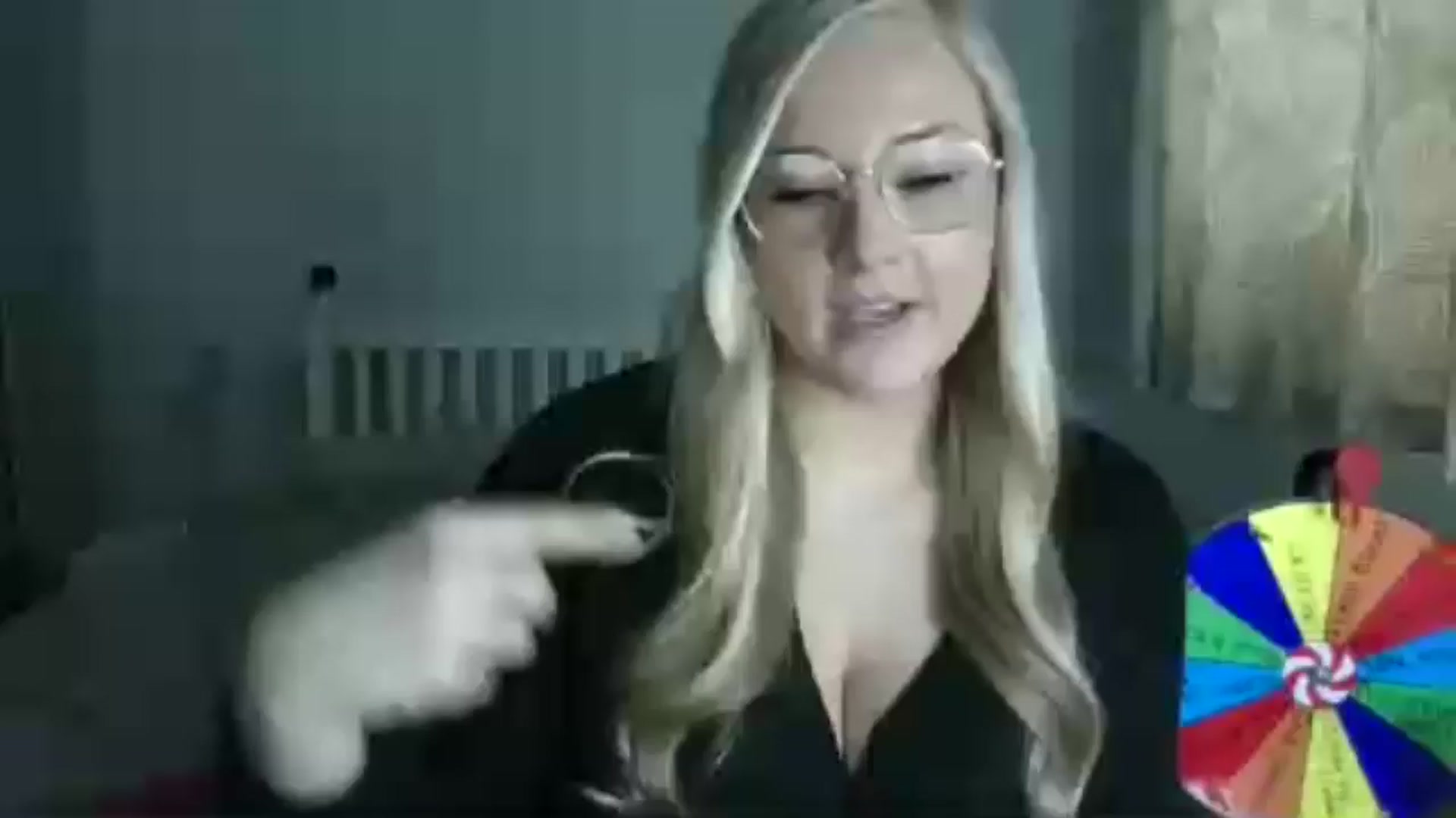 Gallery image thumbnail from AlexisBrookeX's myfreecams stream on, 11/27/2024, 12:17 image 14 of 20