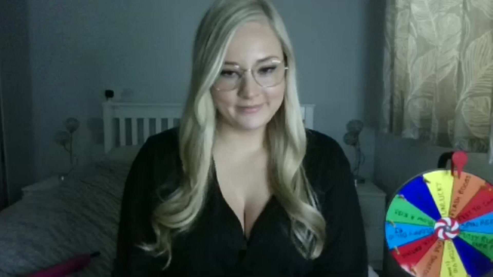 Gallery image thumbnail from AlexisBrookeX's myfreecams stream on, 11/27/2024, 12:17 image 11 of 20