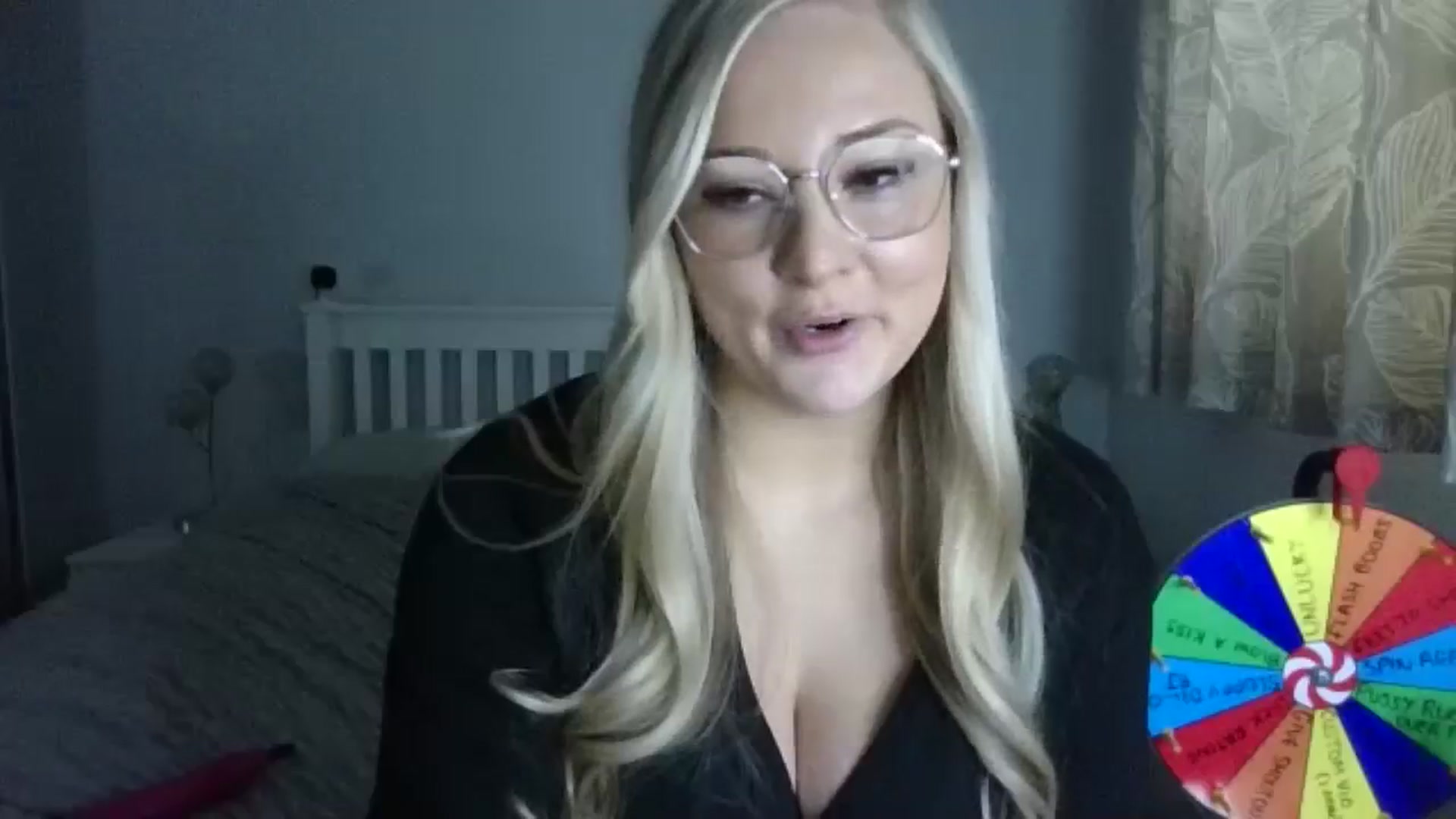 Gallery image thumbnail from AlexisBrookeX's myfreecams stream on, 11/27/2024, 12:17 image 7 of 20