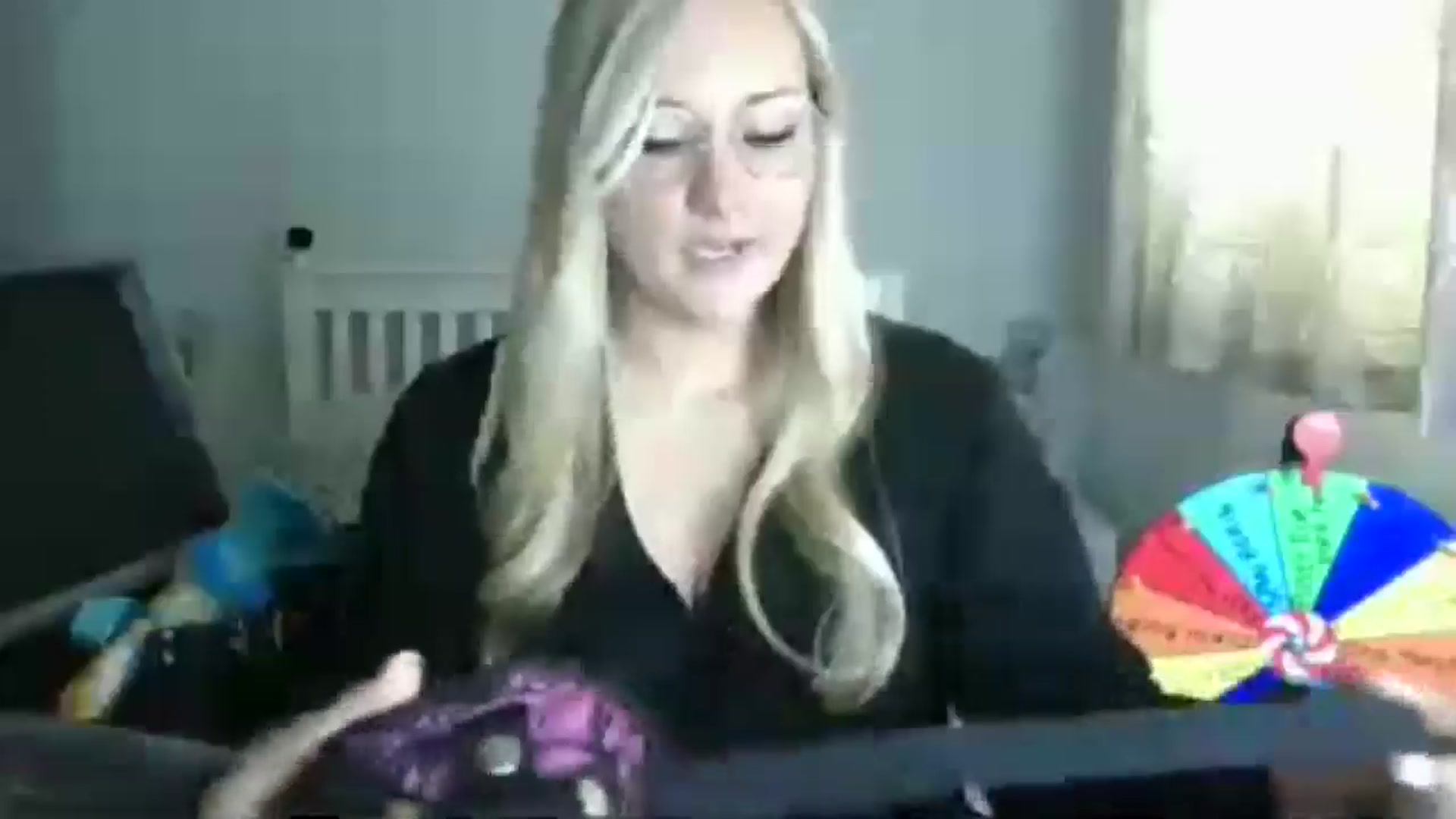 Gallery image thumbnail from AlexisBrookeX's myfreecams stream on, 11/27/2024, 12:44 image 13 of 20