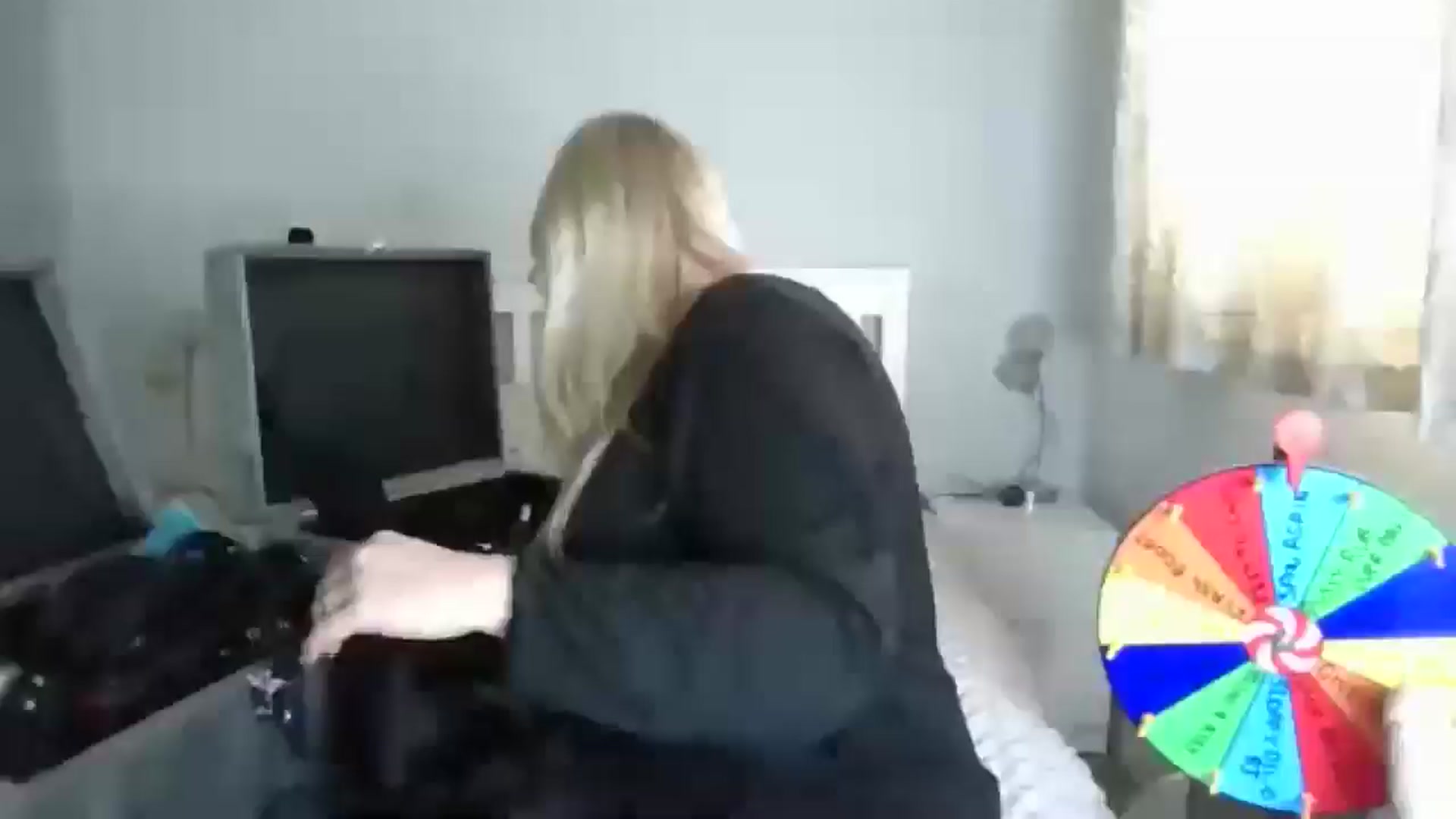 Gallery image thumbnail from AlexisBrookeX's myfreecams stream on, 11/27/2024, 12:44 image 15 of 20