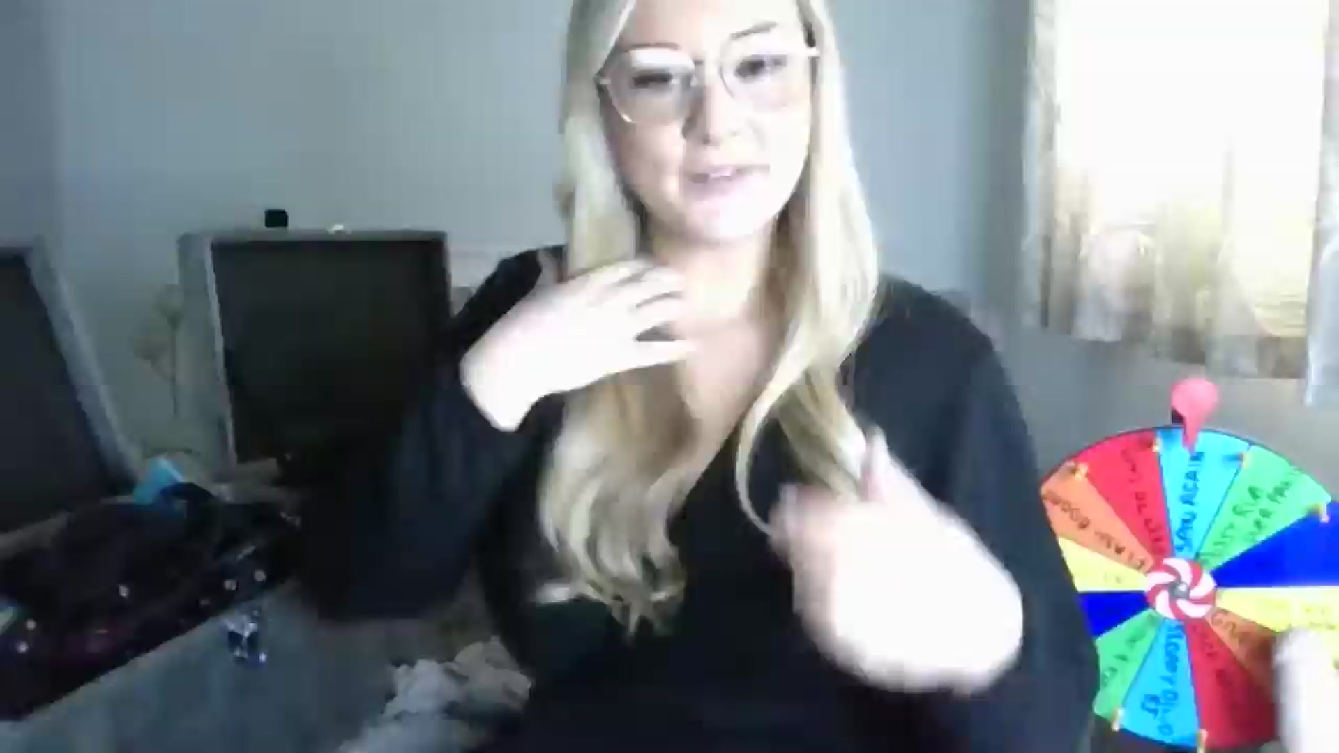 Gallery image thumbnail from AlexisBrookeX's myfreecams stream on, 11/27/2024, 12:44 image 14 of 20