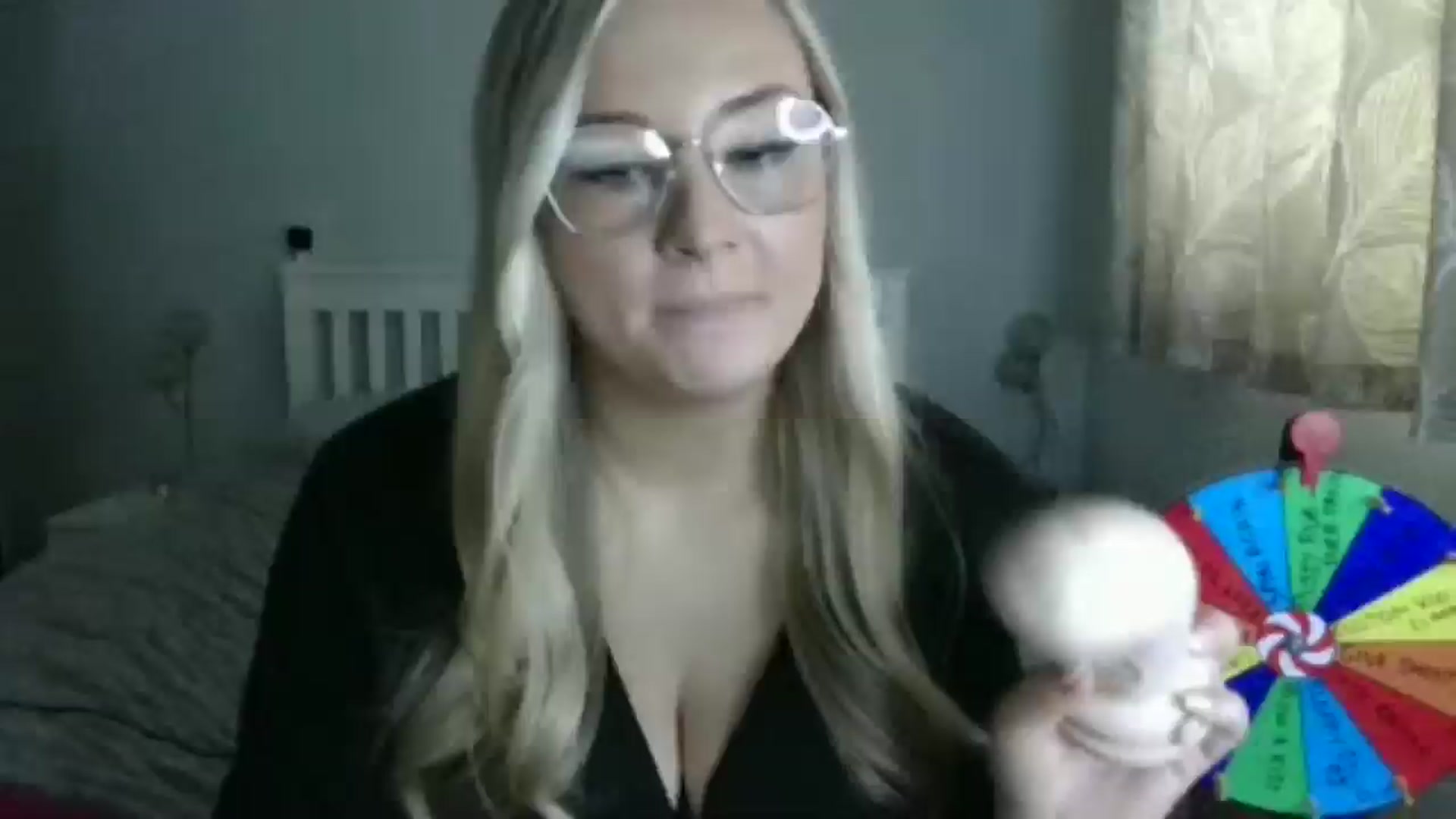 Gallery image thumbnail from AlexisBrookeX's myfreecams stream on, 11/27/2024, 12:44 image 4 of 20
