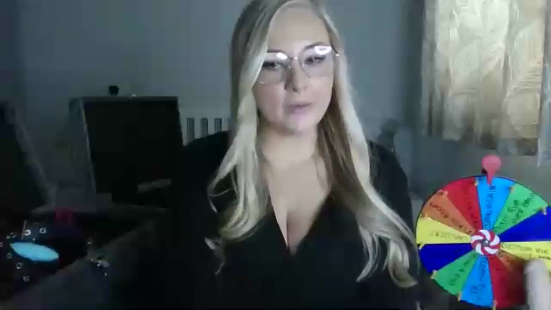 Gallery image thumbnail from AlexisBrookeX's myfreecams stream on, 11/27/2024, 12:56 image 9 of 20