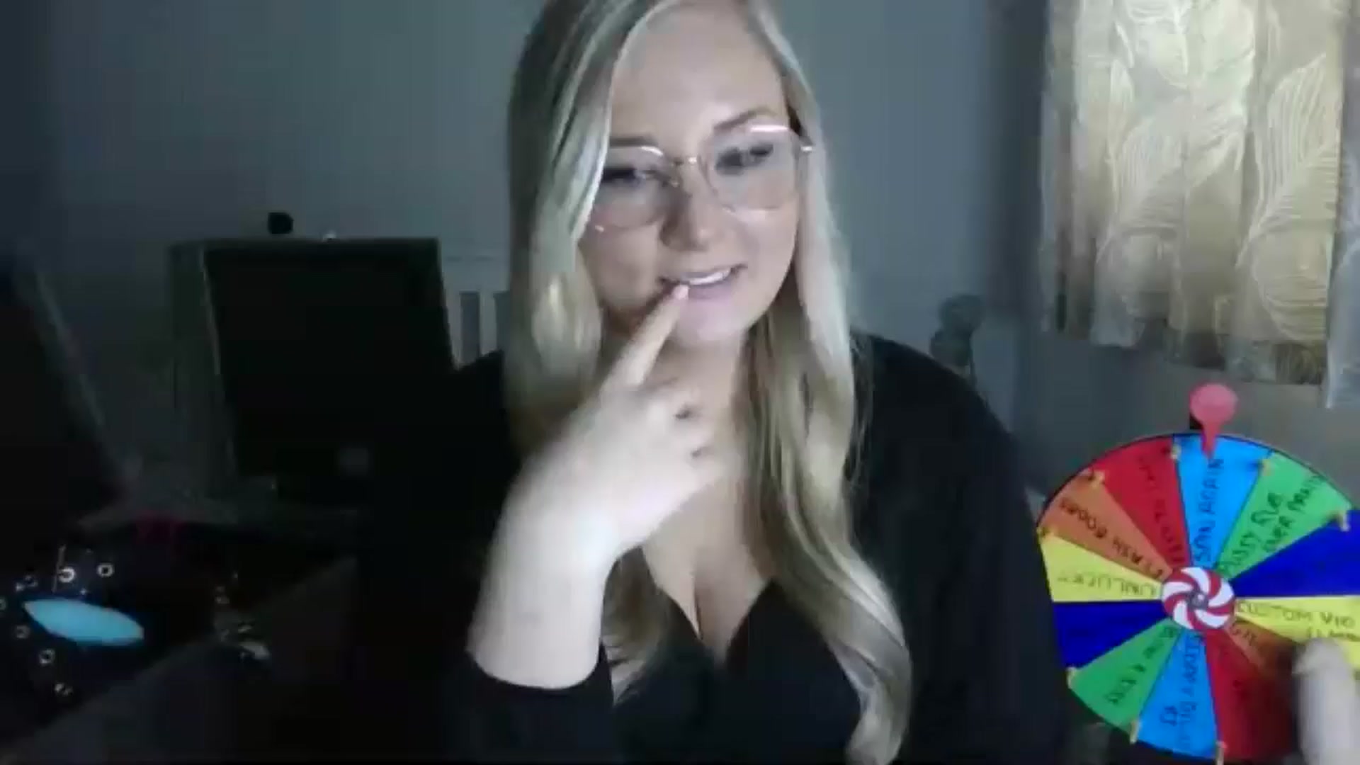 Gallery image thumbnail from AlexisBrookeX's myfreecams stream on, 11/27/2024, 12:56 image 20 of 20