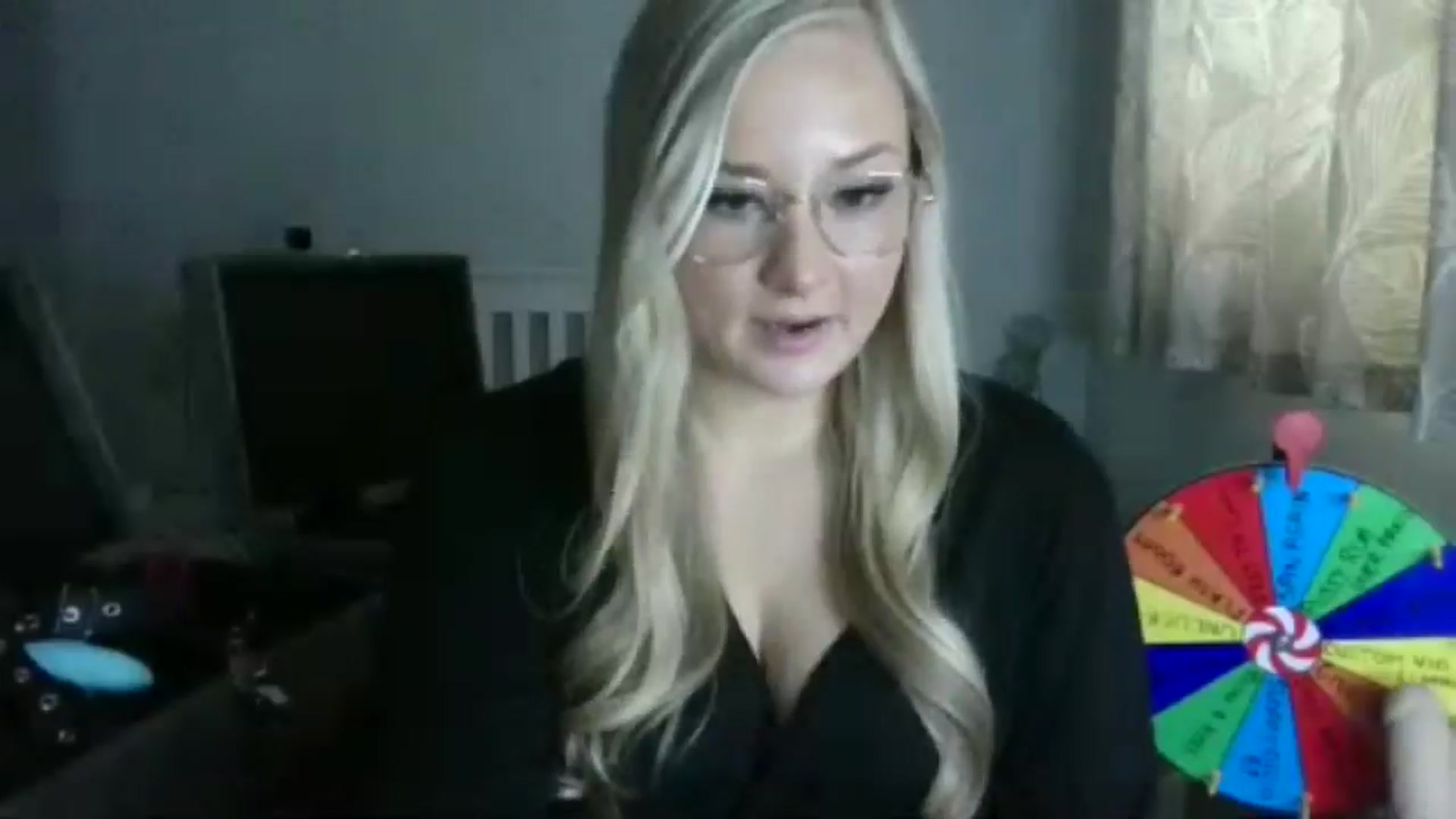 Gallery image thumbnail from AlexisBrookeX's myfreecams stream on, 11/27/2024, 12:56 image 19 of 20