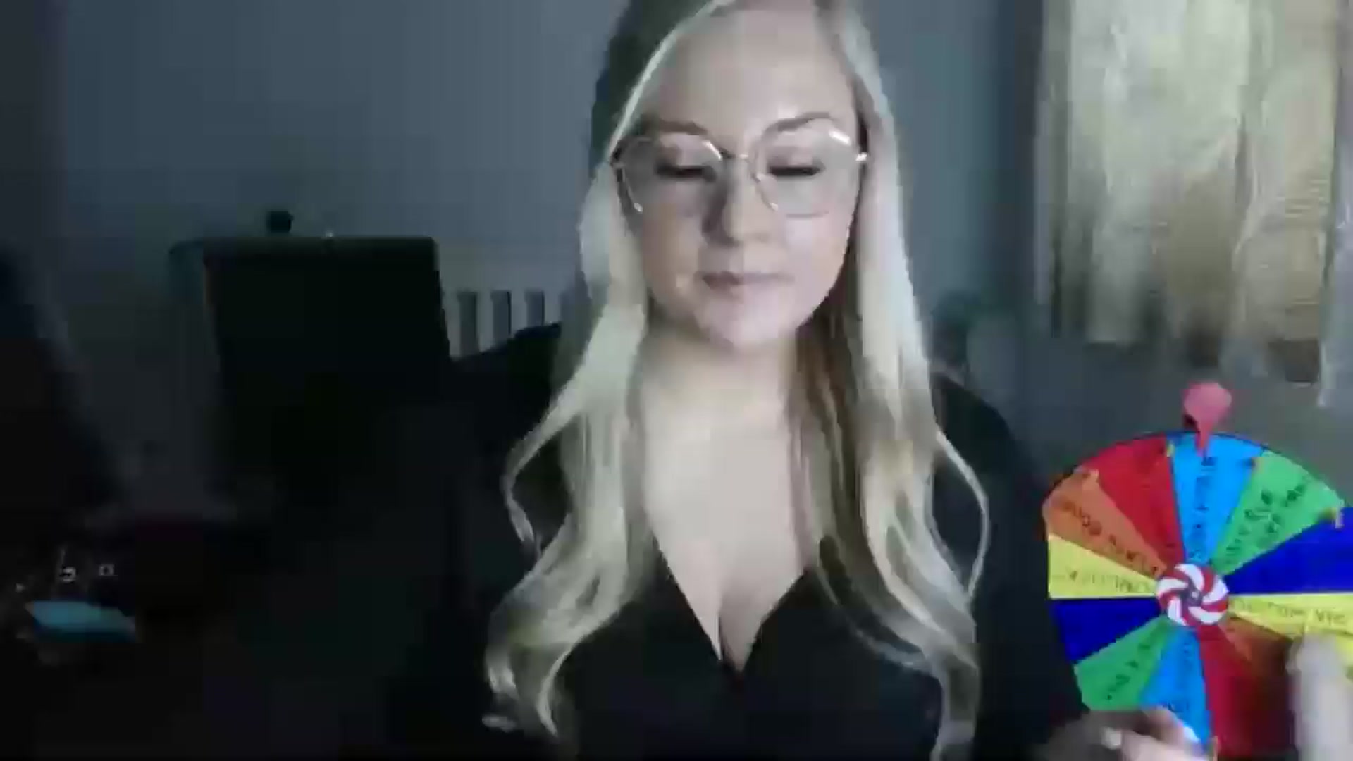 Gallery image thumbnail from AlexisBrookeX's myfreecams stream on, 11/27/2024, 13:06 image 3 of 20