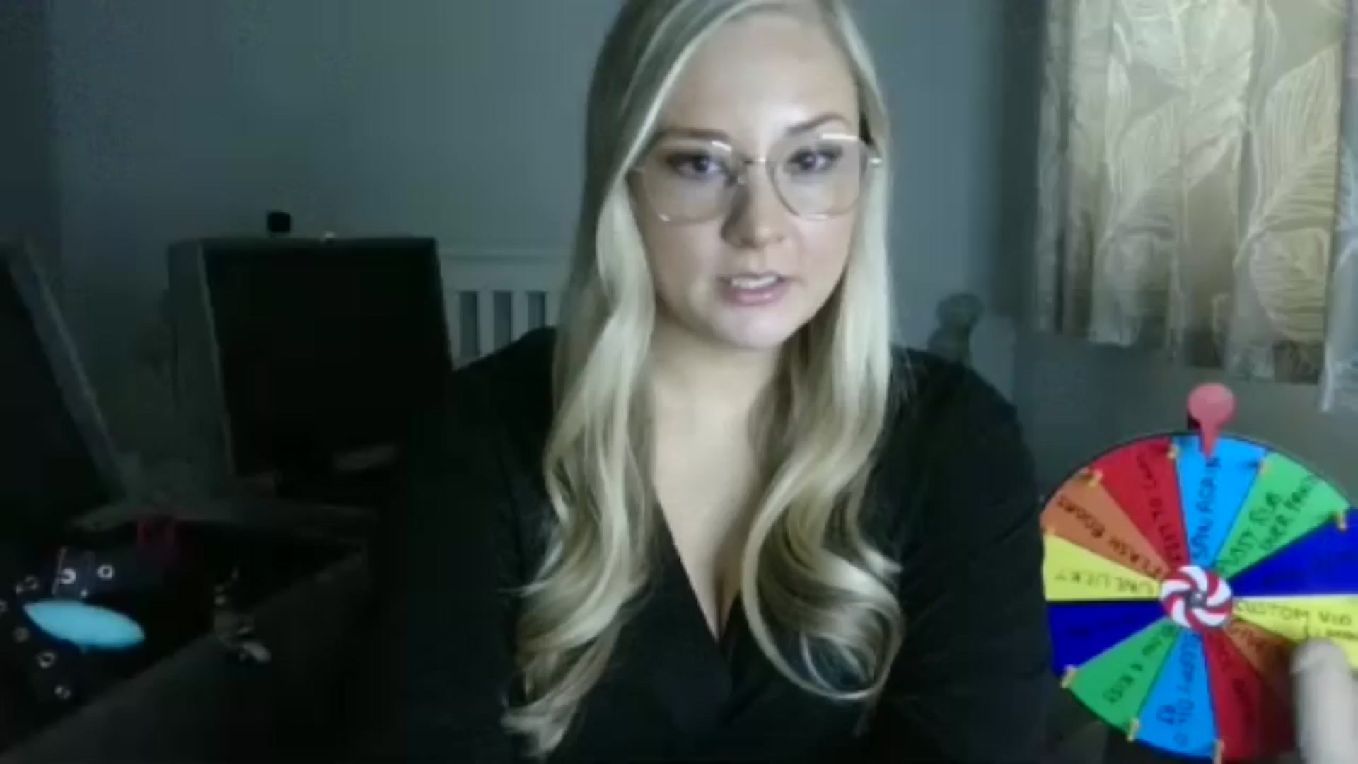 Gallery image thumbnail from AlexisBrookeX's myfreecams stream on, 11/27/2024, 13:06 image 8 of 20