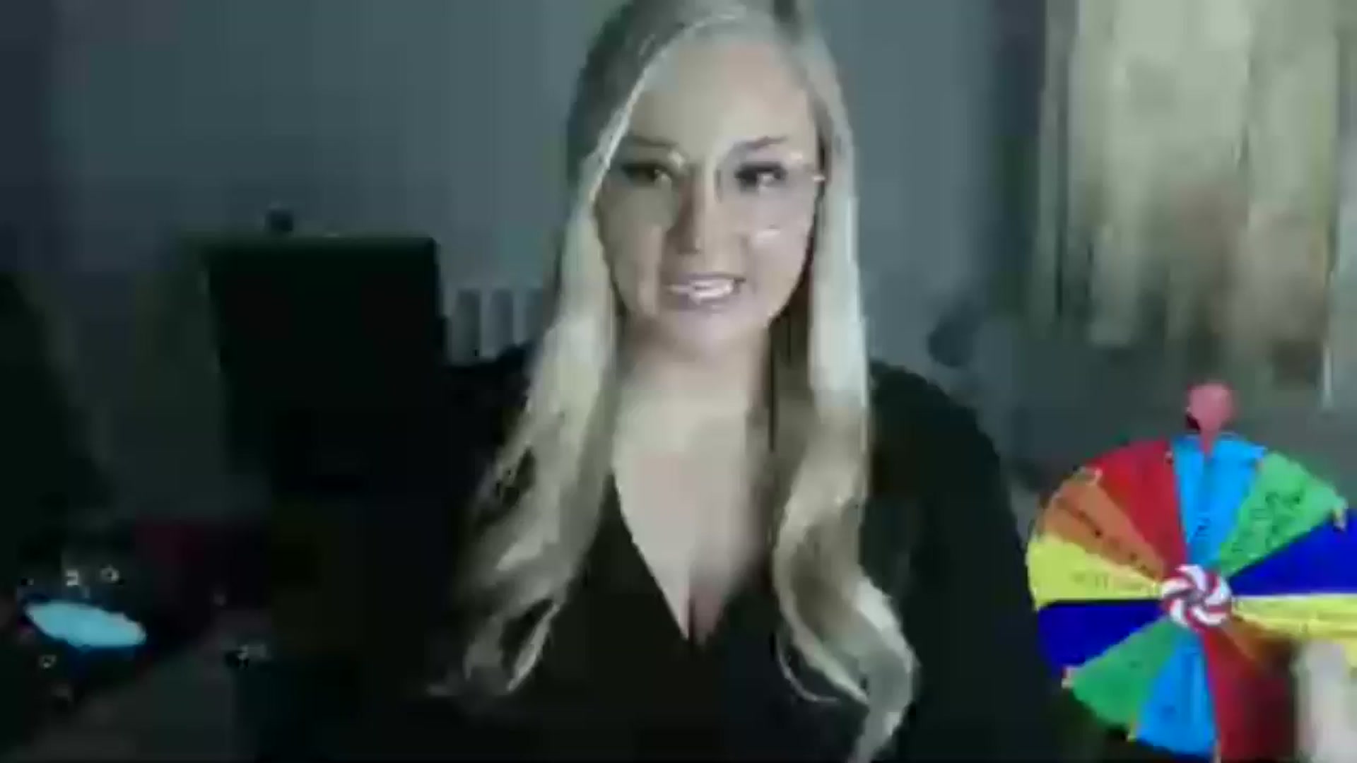 Gallery image thumbnail from AlexisBrookeX's myfreecams stream on, 11/27/2024, 13:06 image 18 of 20