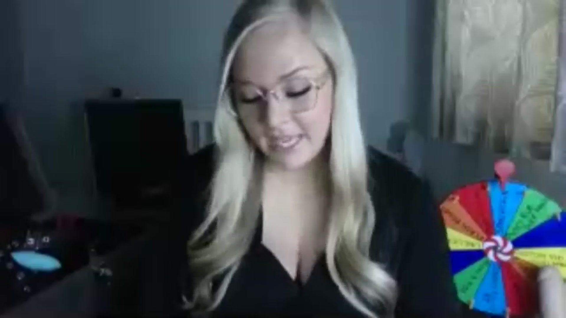 Gallery image thumbnail from AlexisBrookeX's myfreecams stream on, 11/27/2024, 13:06 image 17 of 20