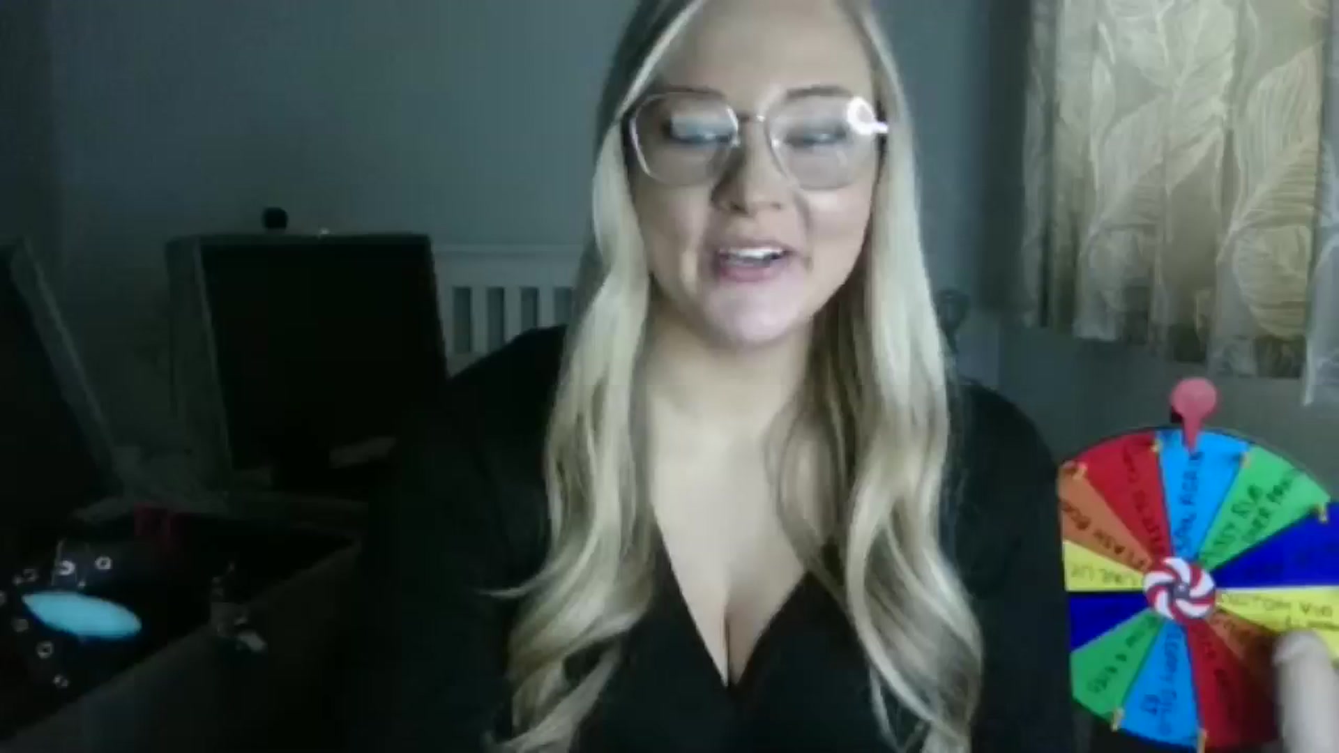 Gallery image thumbnail from AlexisBrookeX's myfreecams stream on, 11/27/2024, 13:06 image 7 of 20