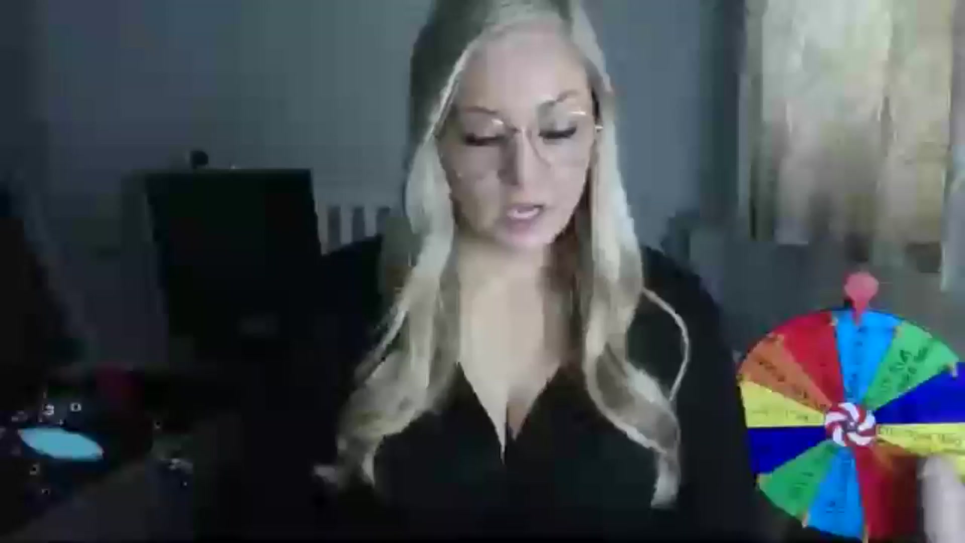 Gallery image thumbnail from AlexisBrookeX's myfreecams stream on, 11/27/2024, 13:06 image 2 of 20
