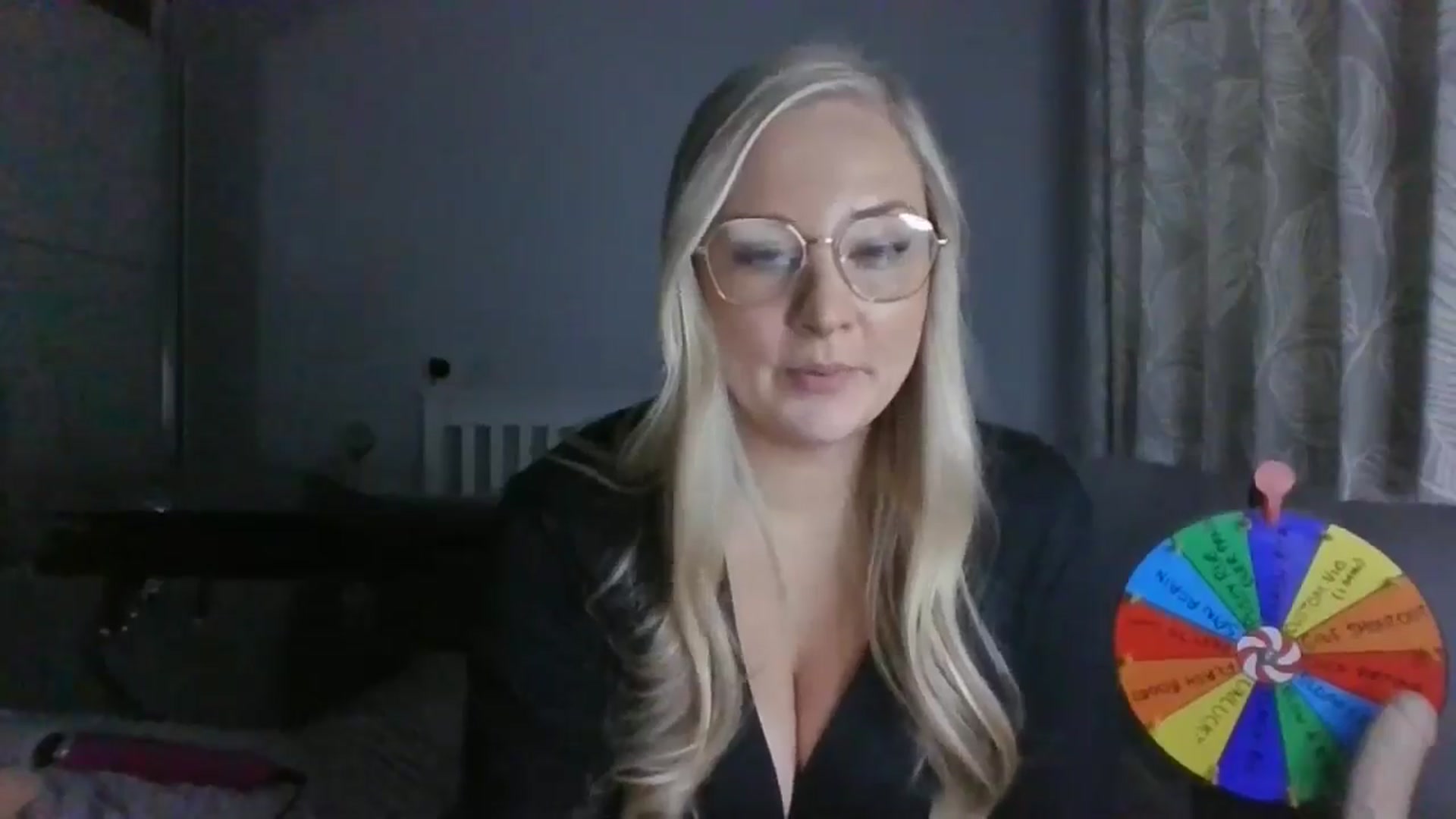 Gallery image thumbnail from AlexisBrookeX's myfreecams stream on, 11/27/2024, 15:21 image 14 of 20