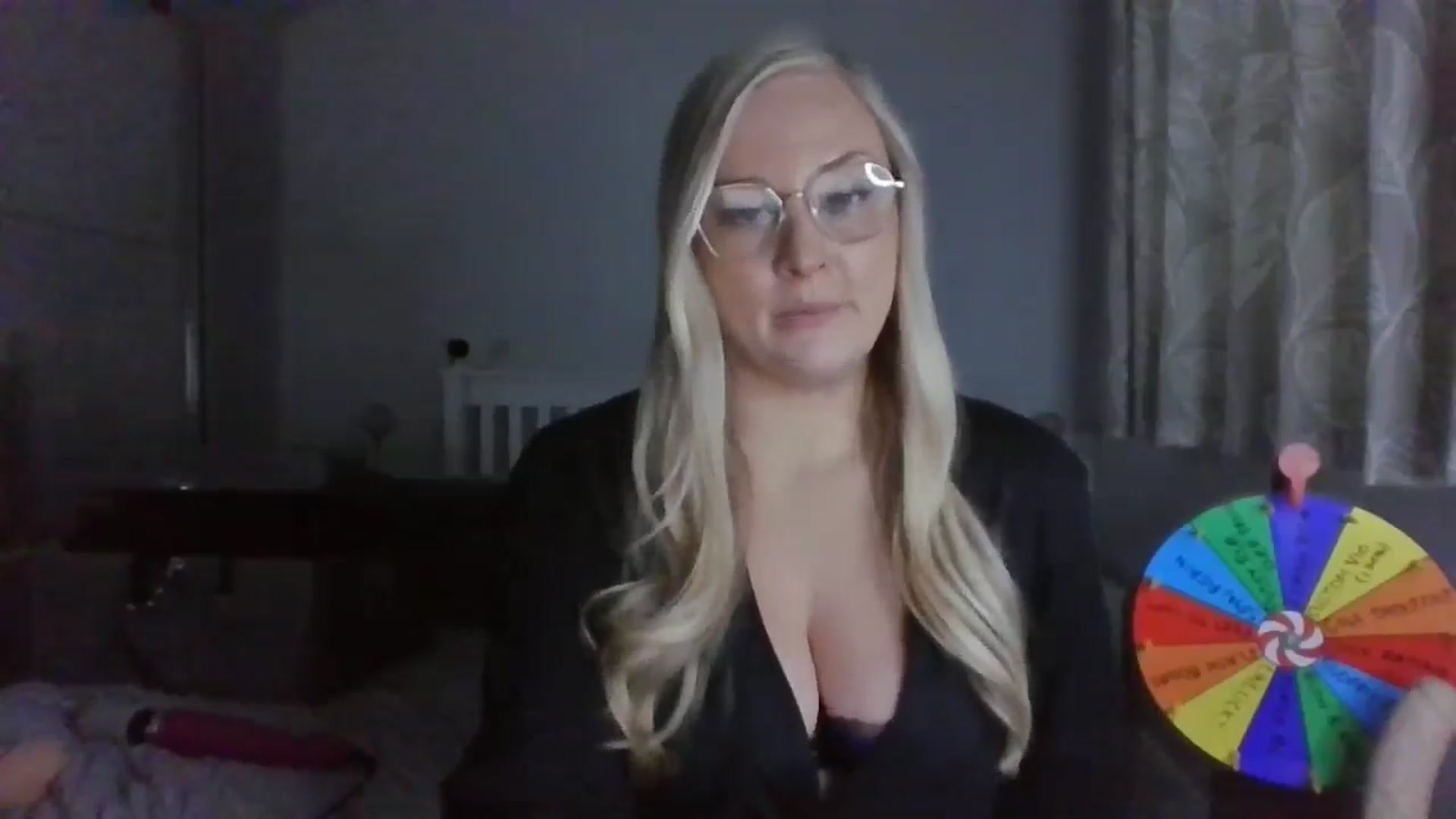 Gallery image thumbnail from AlexisBrookeX's myfreecams stream on, 11/27/2024, 15:21 image 19 of 20