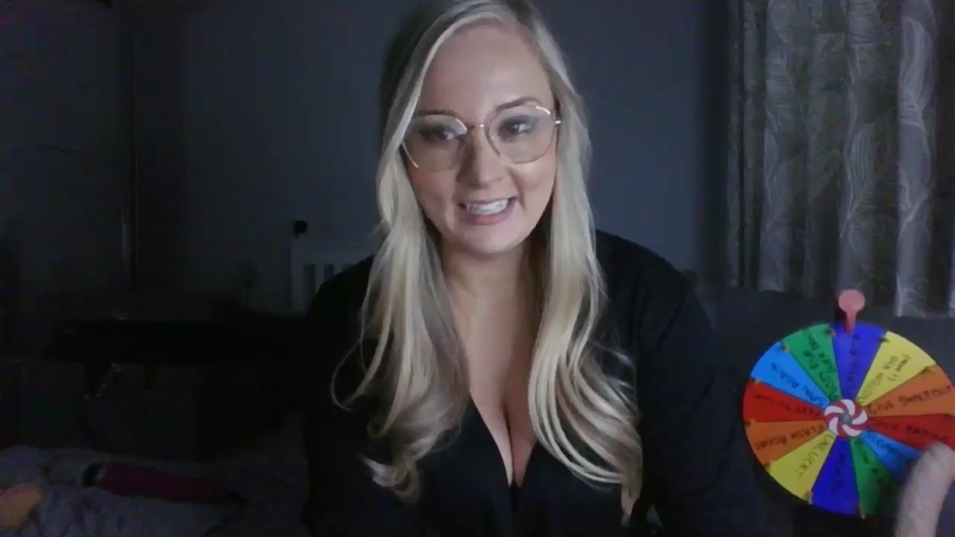 Gallery image thumbnail from AlexisBrookeX's myfreecams stream on, 11/27/2024, 15:21 image 20 of 20