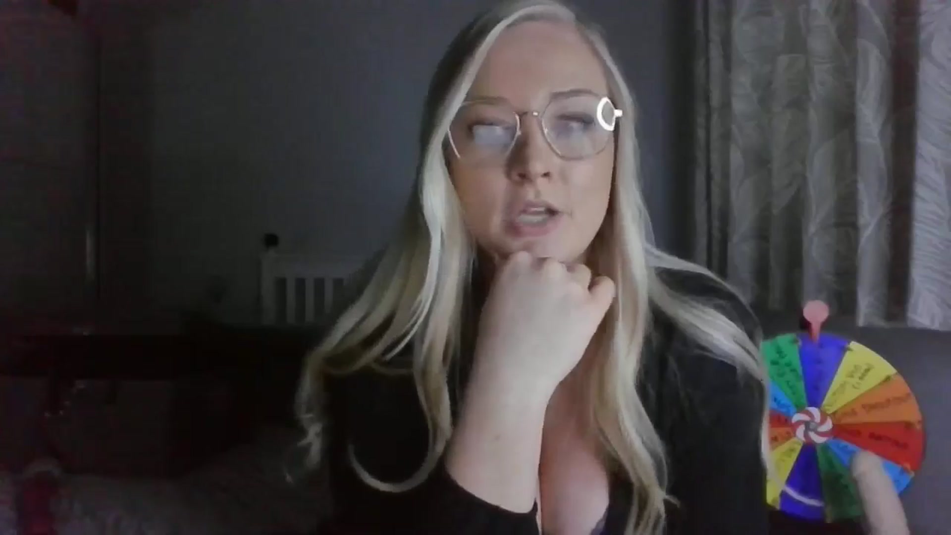 Gallery image thumbnail from AlexisBrookeX's myfreecams stream on, 11/27/2024, 15:21 image 9 of 20