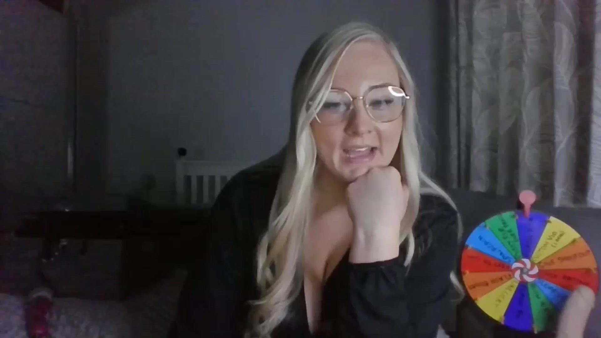 Gallery image thumbnail from AlexisBrookeX's myfreecams stream on, 11/27/2024, 15:21 image 11 of 20