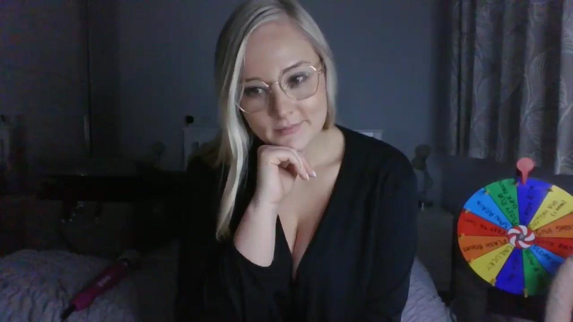 Gallery image thumbnail from AlexisBrookeX's myfreecams stream on, 11/27/2024, 16:00 image 13 of 20