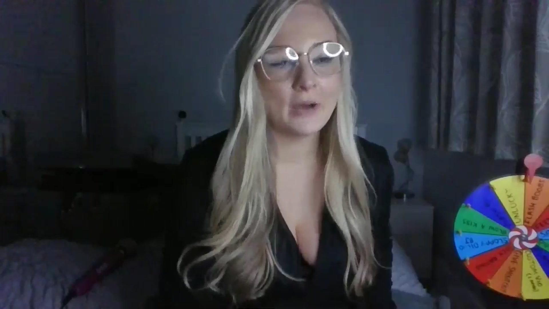 Gallery image thumbnail from AlexisBrookeX's myfreecams stream on, 11/27/2024, 16:24 image 16 of 20