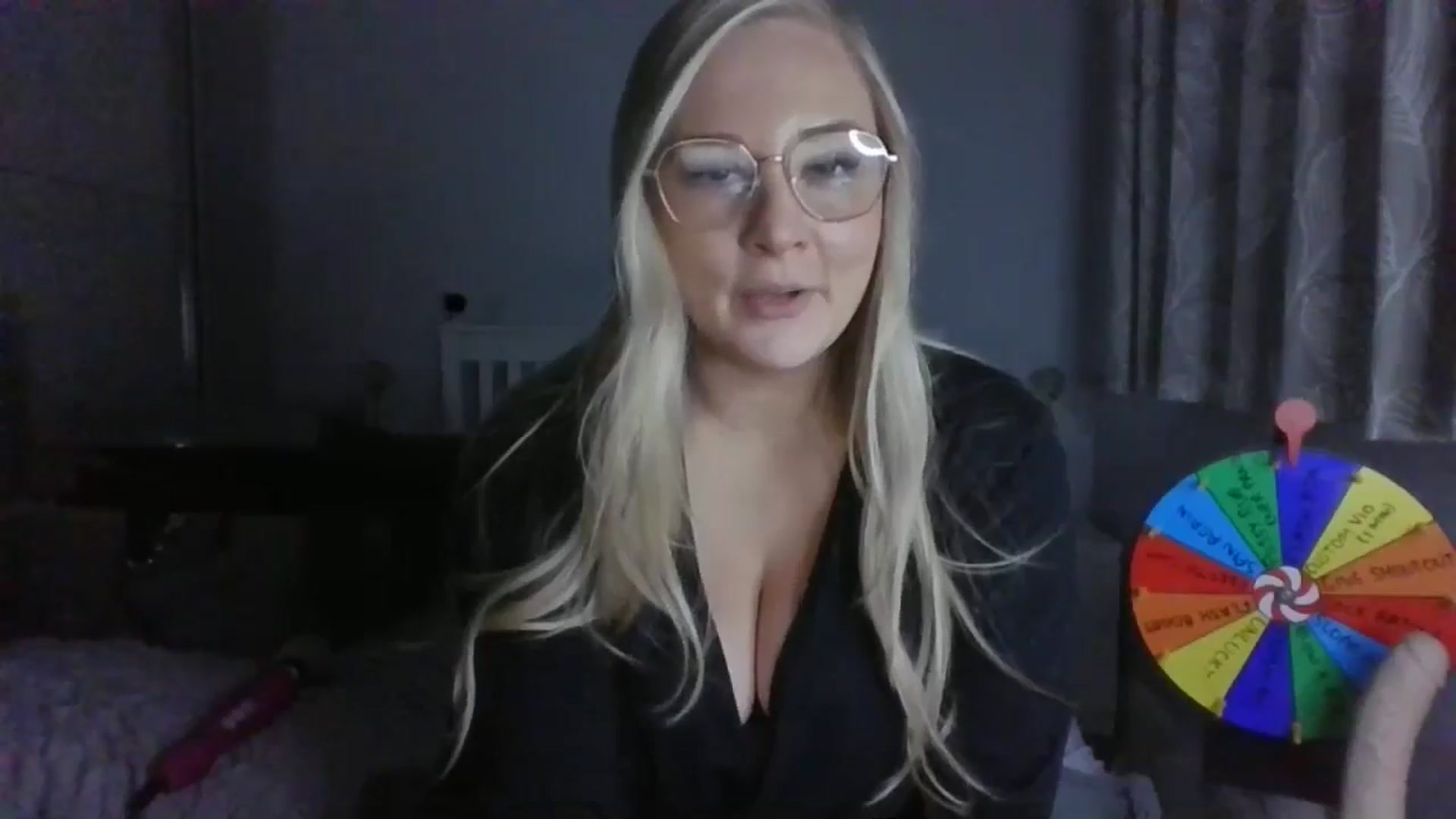 Gallery image thumbnail from AlexisBrookeX's myfreecams stream on, 11/27/2024, 16:24 image 3 of 20