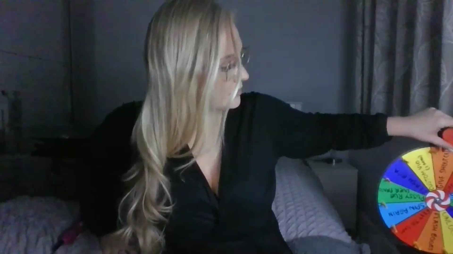 Gallery image thumbnail from AlexisBrookeX's myfreecams stream on, 11/27/2024, 16:24 image 20 of 20