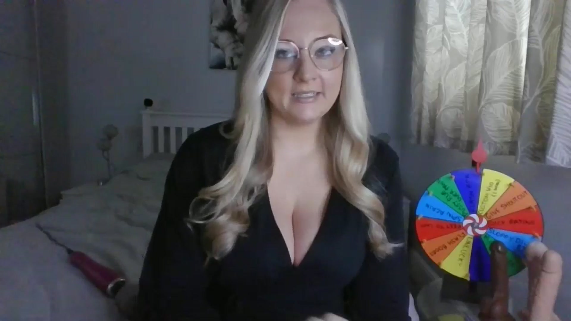 Gallery image thumbnail from AlexisBrookeX's myfreecams stream on, 11/28/2024, 14:15 image 8 of 20