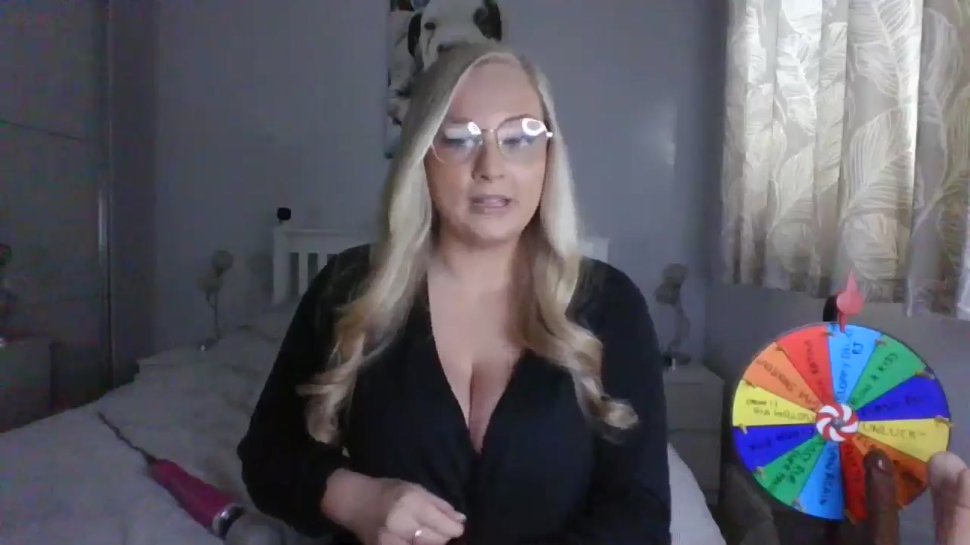 Gallery image thumbnail from AlexisBrookeX's myfreecams stream on, 11/28/2024, 14:15 image 5 of 20