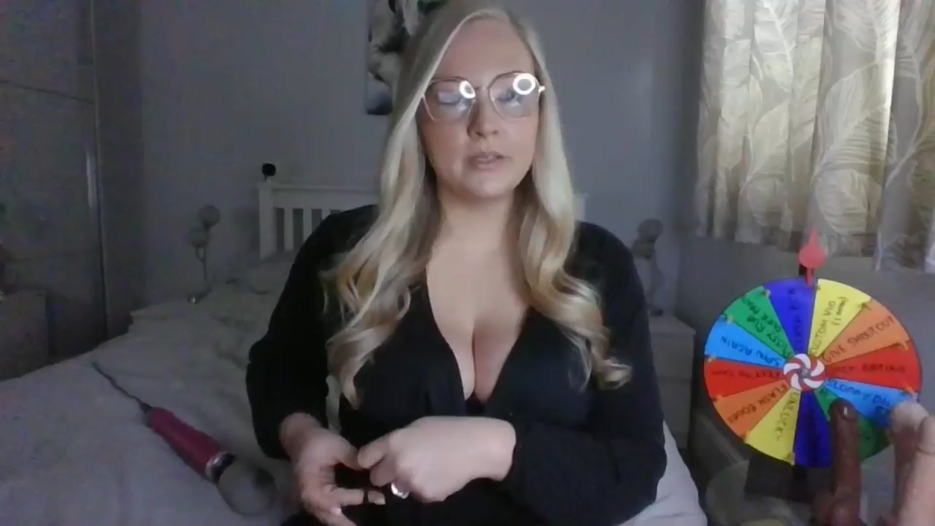 Gallery image thumbnail from AlexisBrookeX's myfreecams stream on, 11/28/2024, 14:15 image 7 of 20