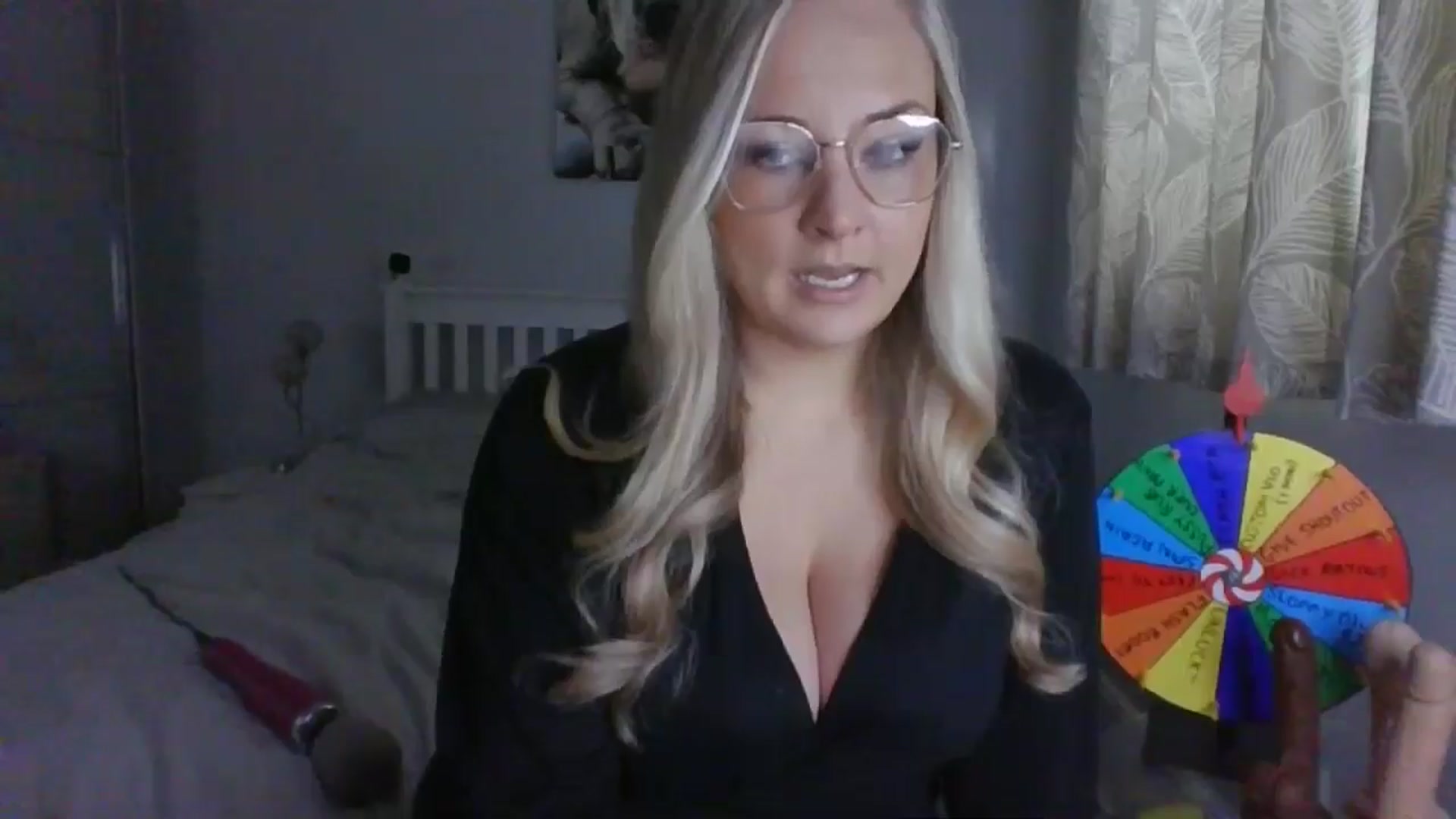 Gallery image thumbnail from AlexisBrookeX's myfreecams stream on, 11/28/2024, 14:15 image 10 of 20