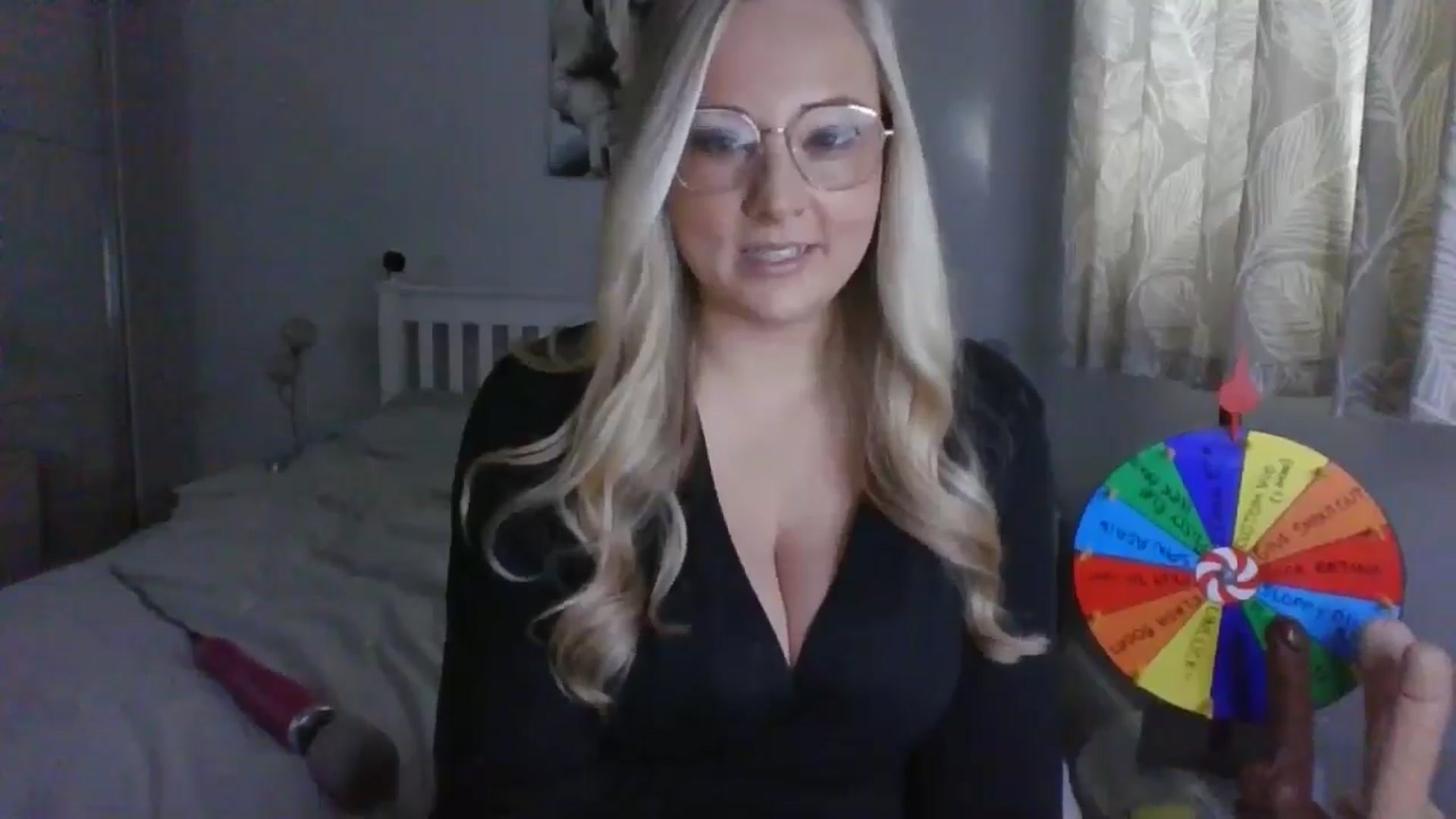 Gallery image thumbnail from AlexisBrookeX's myfreecams stream on, 11/28/2024, 14:15 image 9 of 20