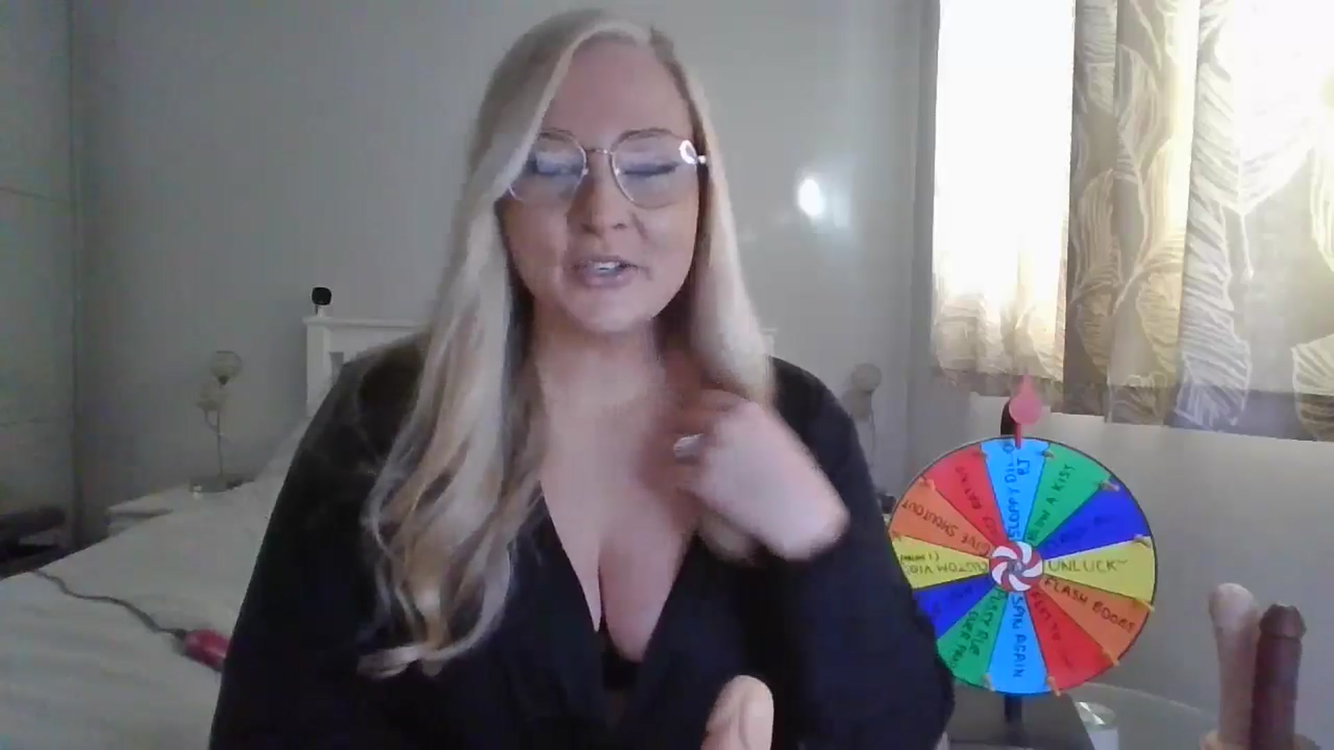 Gallery image thumbnail from AlexisBrookeX's myfreecams stream on, 11/29/2024, 13:21 image 2 of 20