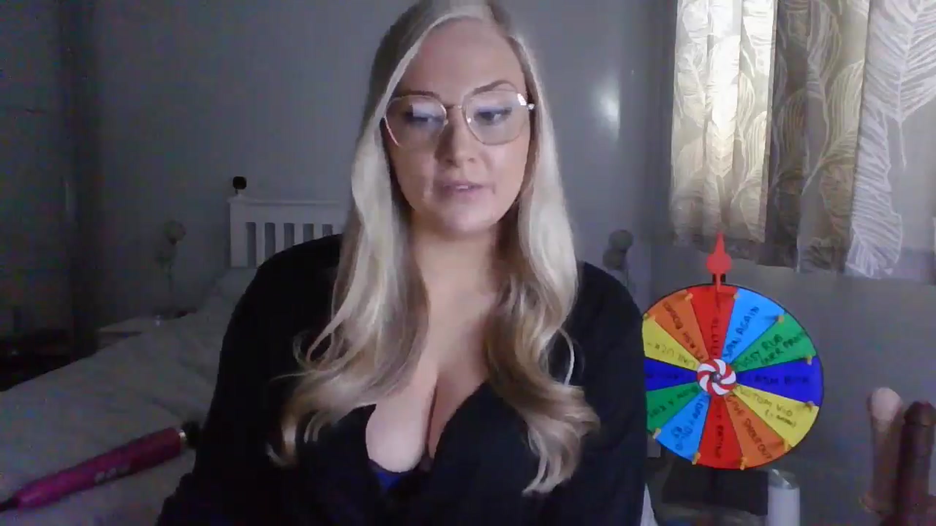 Gallery image thumbnail from AlexisBrookeX's myfreecams stream on, 11/29/2024, 13:21 image 19 of 20