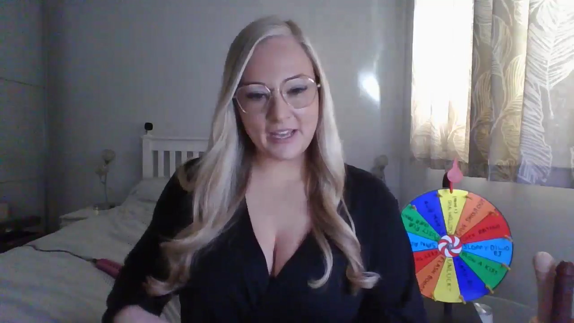 Gallery image thumbnail from AlexisBrookeX's myfreecams stream on, 11/29/2024, 13:21 image 9 of 20