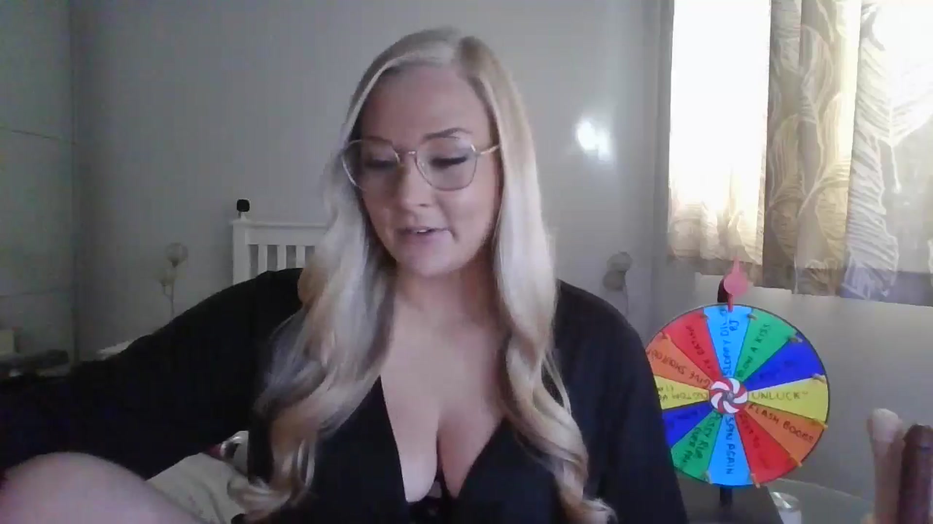 Gallery image thumbnail from AlexisBrookeX's myfreecams stream on, 11/29/2024, 13:21 image 4 of 20