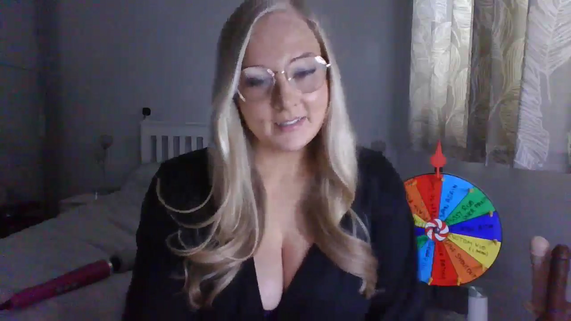 Gallery image thumbnail from AlexisBrookeX's myfreecams stream on, 11/29/2024, 13:41 image 16 of 20