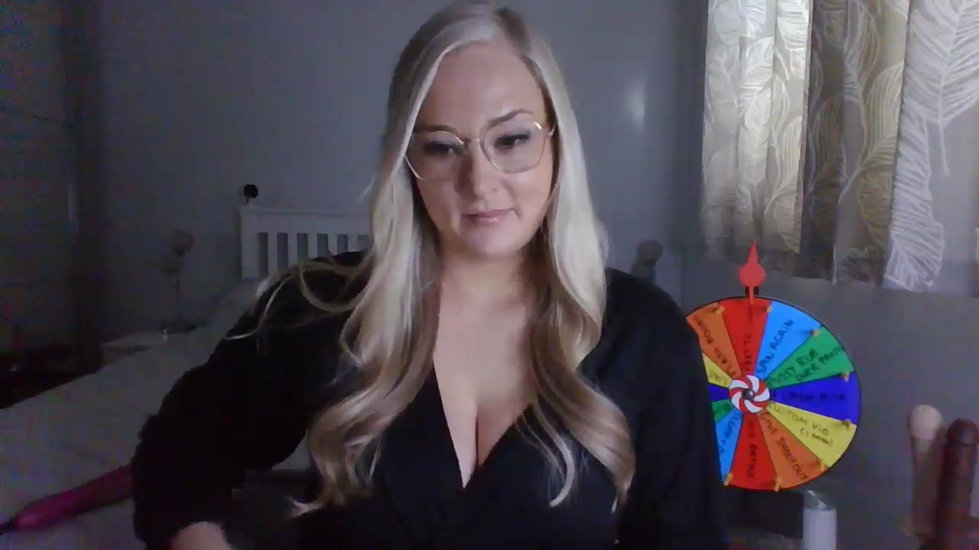 Gallery image thumbnail from AlexisBrookeX's myfreecams stream on, 11/29/2024, 13:41 image 5 of 20