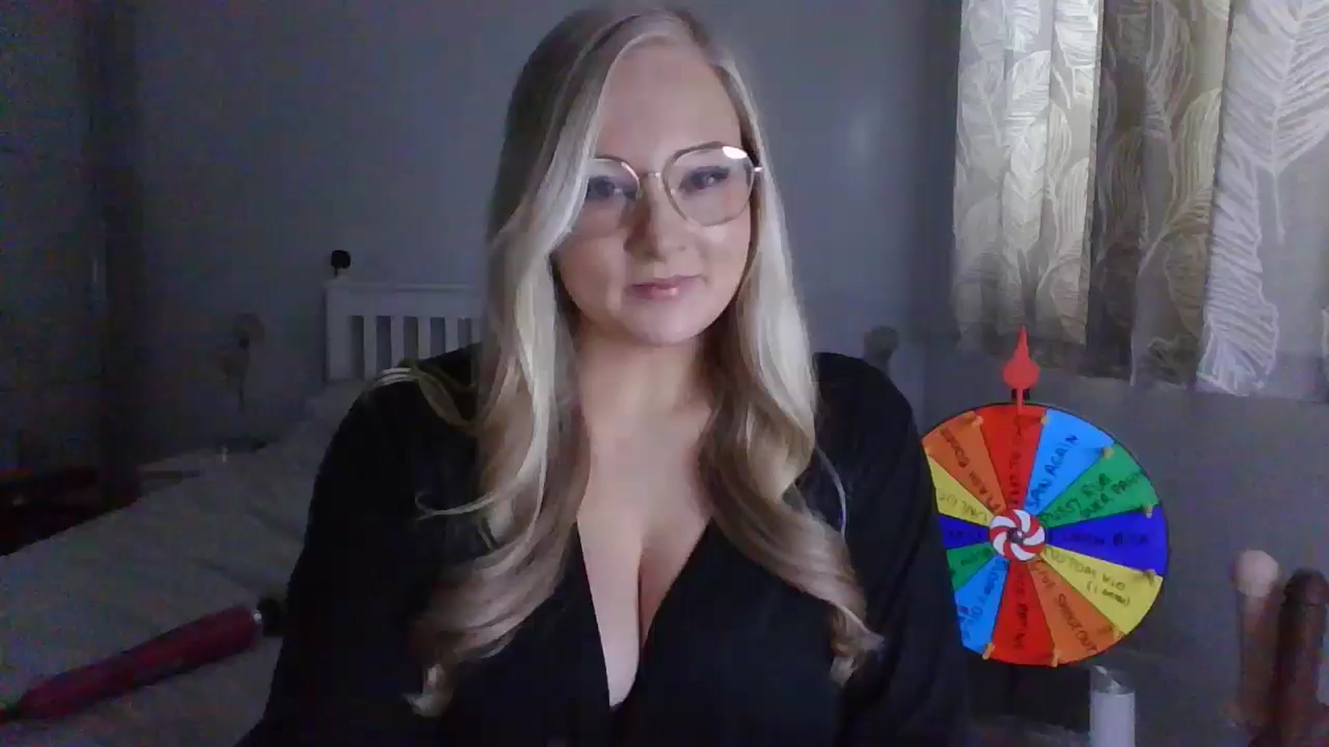 Gallery image thumbnail from AlexisBrookeX's myfreecams stream on, 11/29/2024, 13:41 image 10 of 20