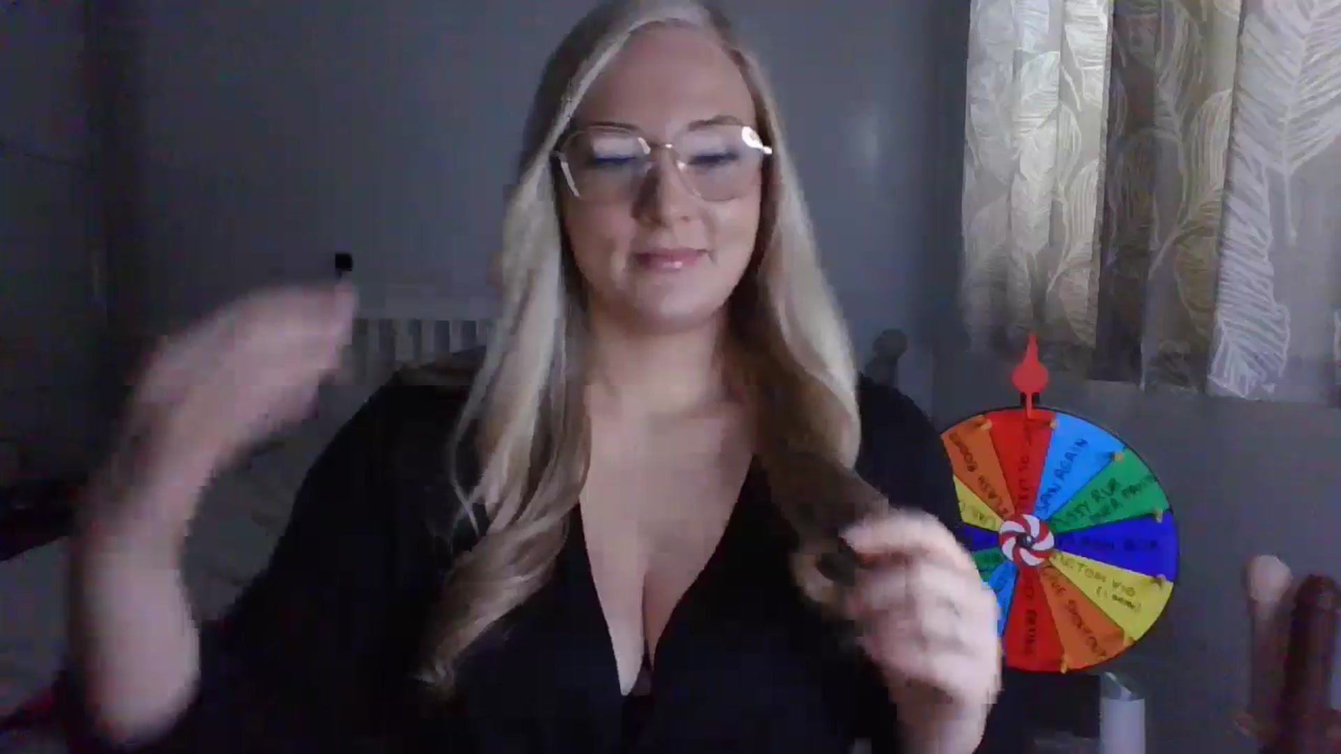 Gallery image thumbnail from AlexisBrookeX's myfreecams stream on, 11/29/2024, 13:41 image 9 of 20