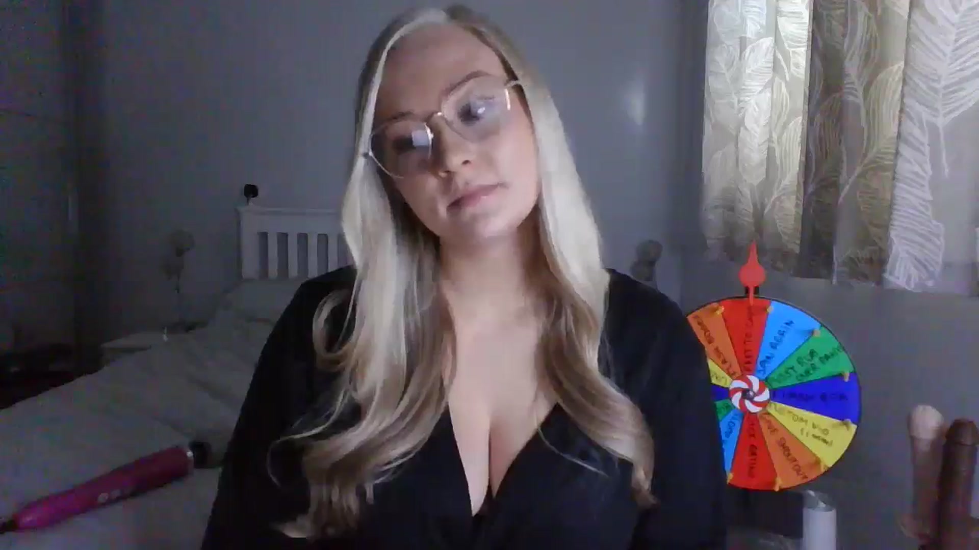 Gallery image thumbnail from AlexisBrookeX's myfreecams stream on, 11/29/2024, 13:41 image 6 of 20