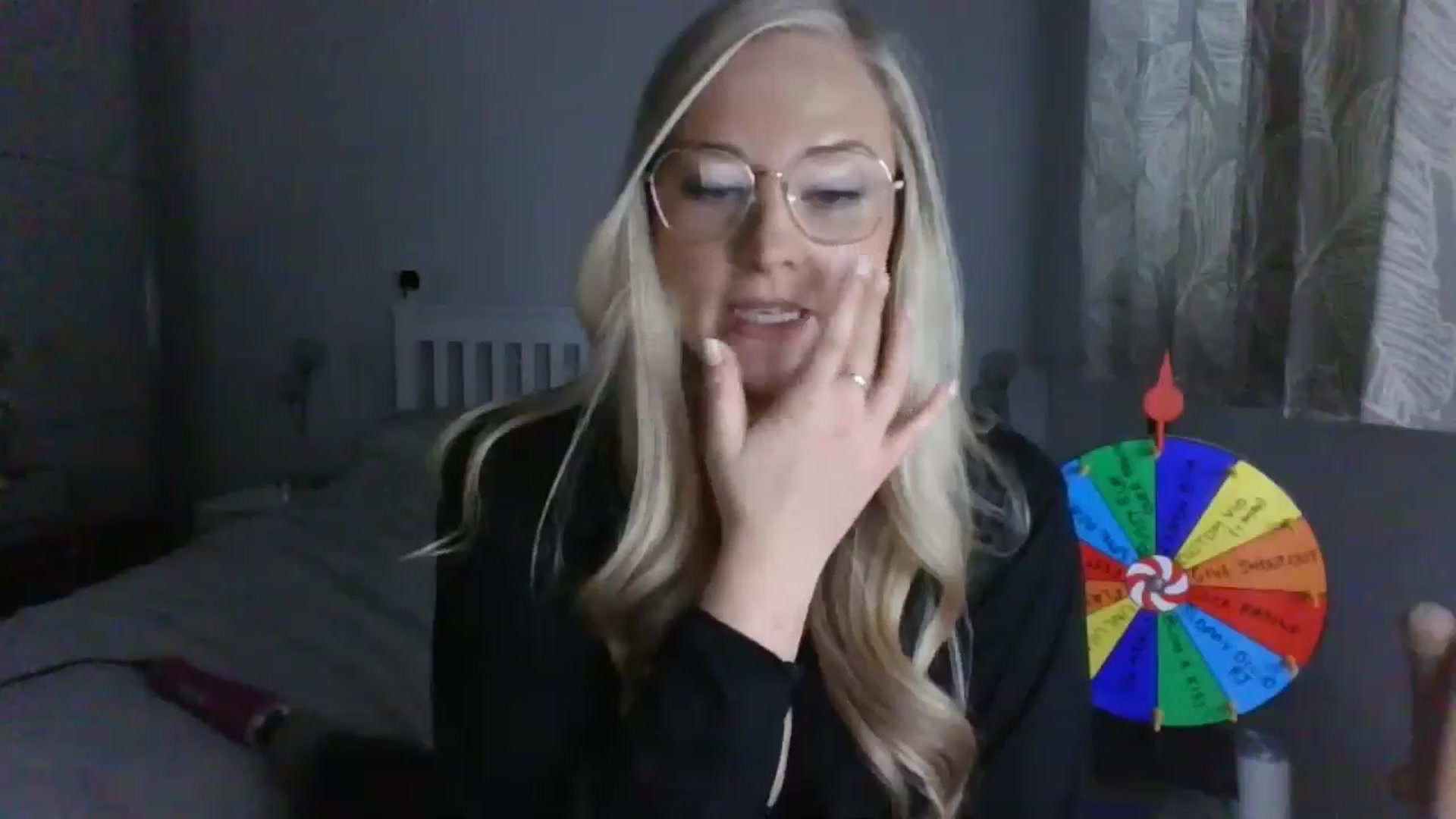 Gallery image thumbnail from AlexisBrookeX's myfreecams stream on, 11/29/2024, 15:16 image 14 of 20