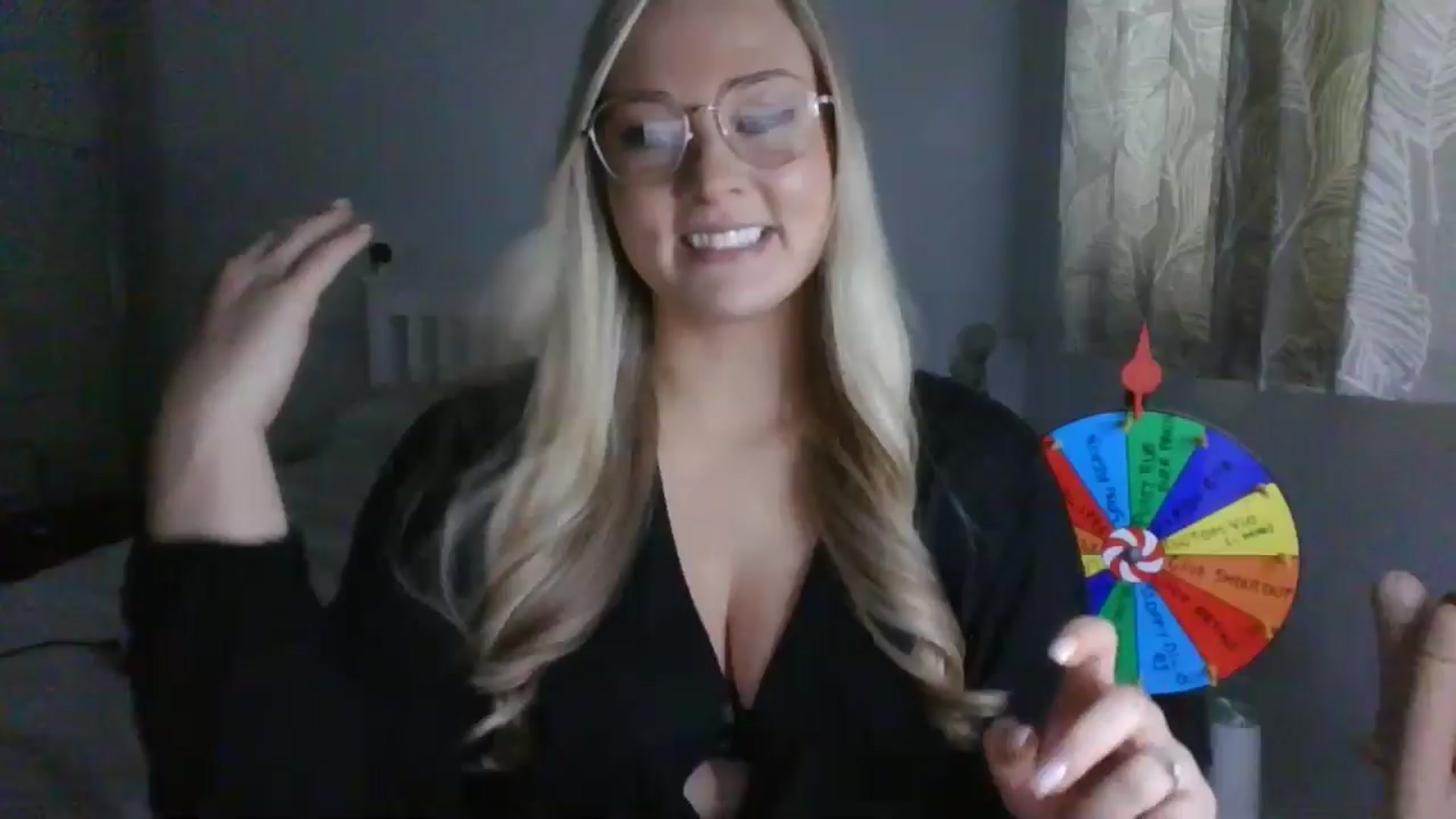 Gallery image thumbnail from AlexisBrookeX's myfreecams stream on, 11/29/2024, 15:16 image 1 of 20
