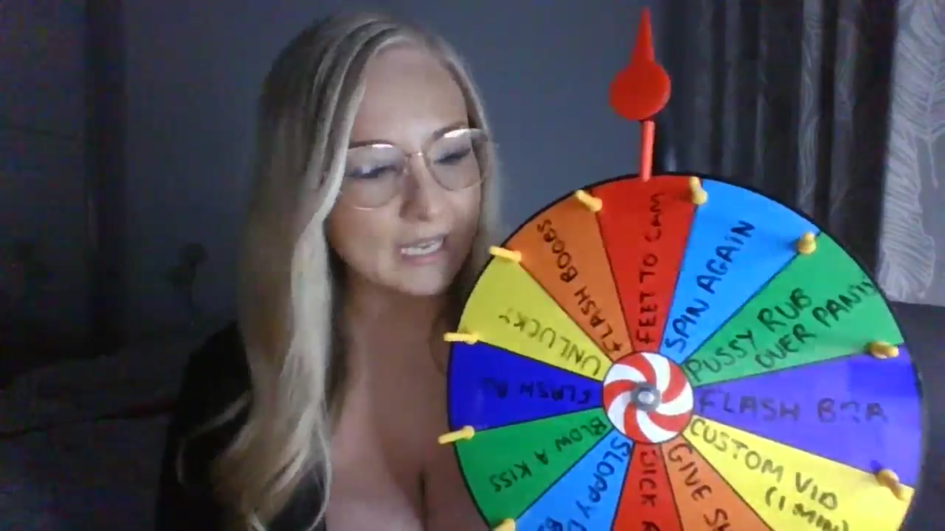 Gallery image thumbnail from AlexisBrookeX's myfreecams stream on, 11/29/2024, 21:35 image 8 of 20