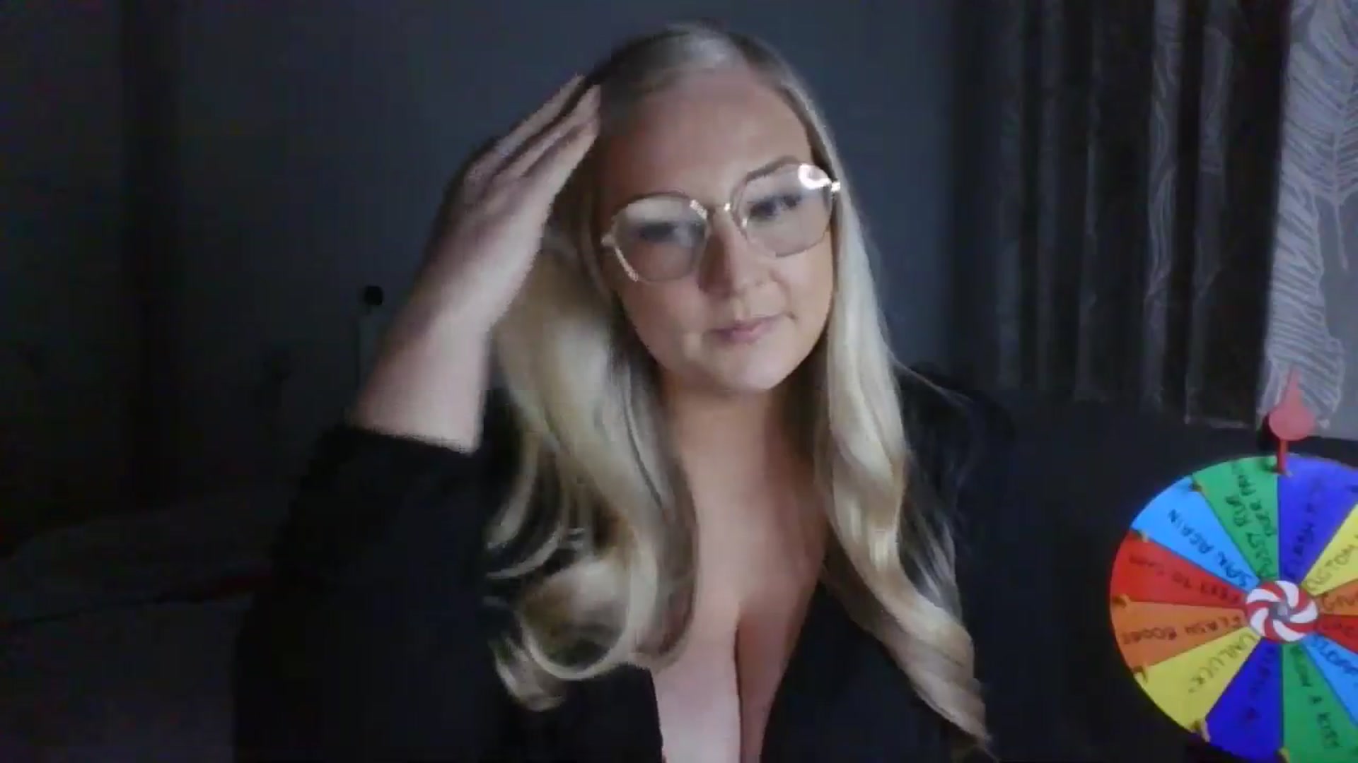 Gallery image thumbnail from AlexisBrookeX's myfreecams stream on, 11/29/2024, 21:35 image 3 of 20