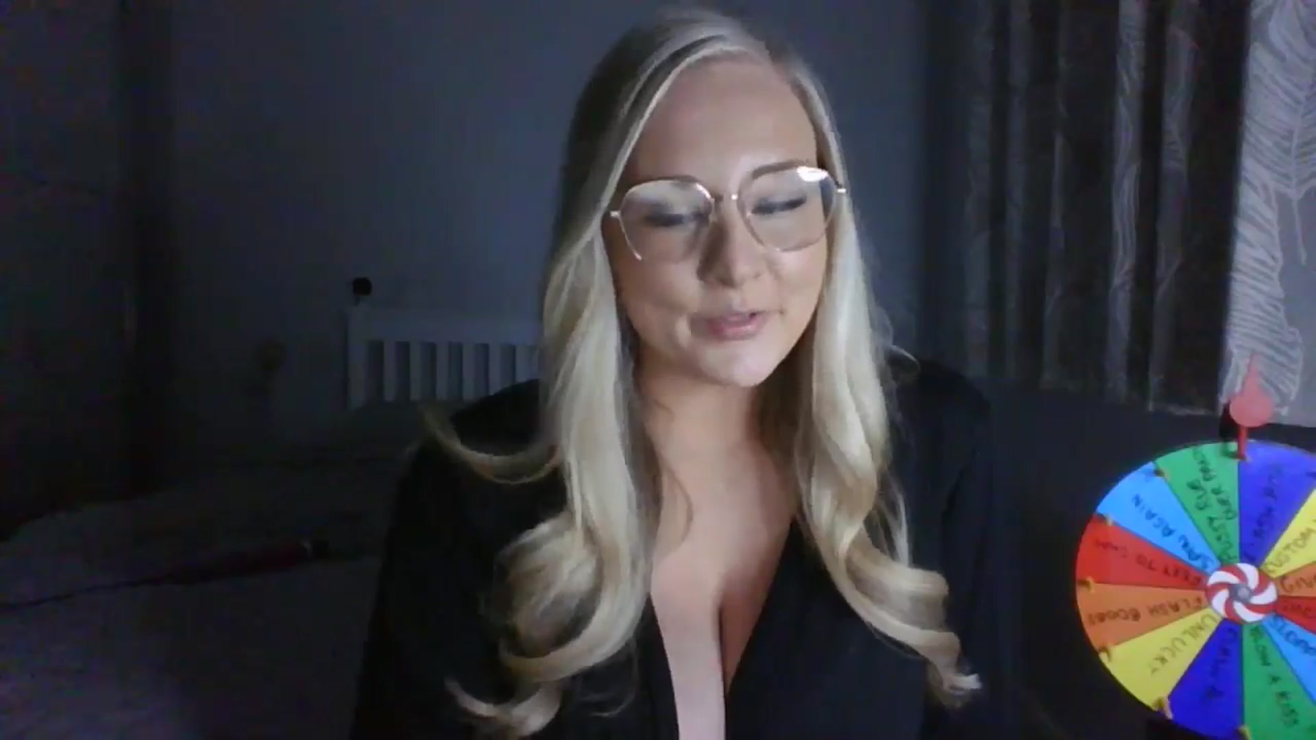 Gallery image thumbnail from AlexisBrookeX's myfreecams stream on, 11/29/2024, 21:35 image 2 of 20