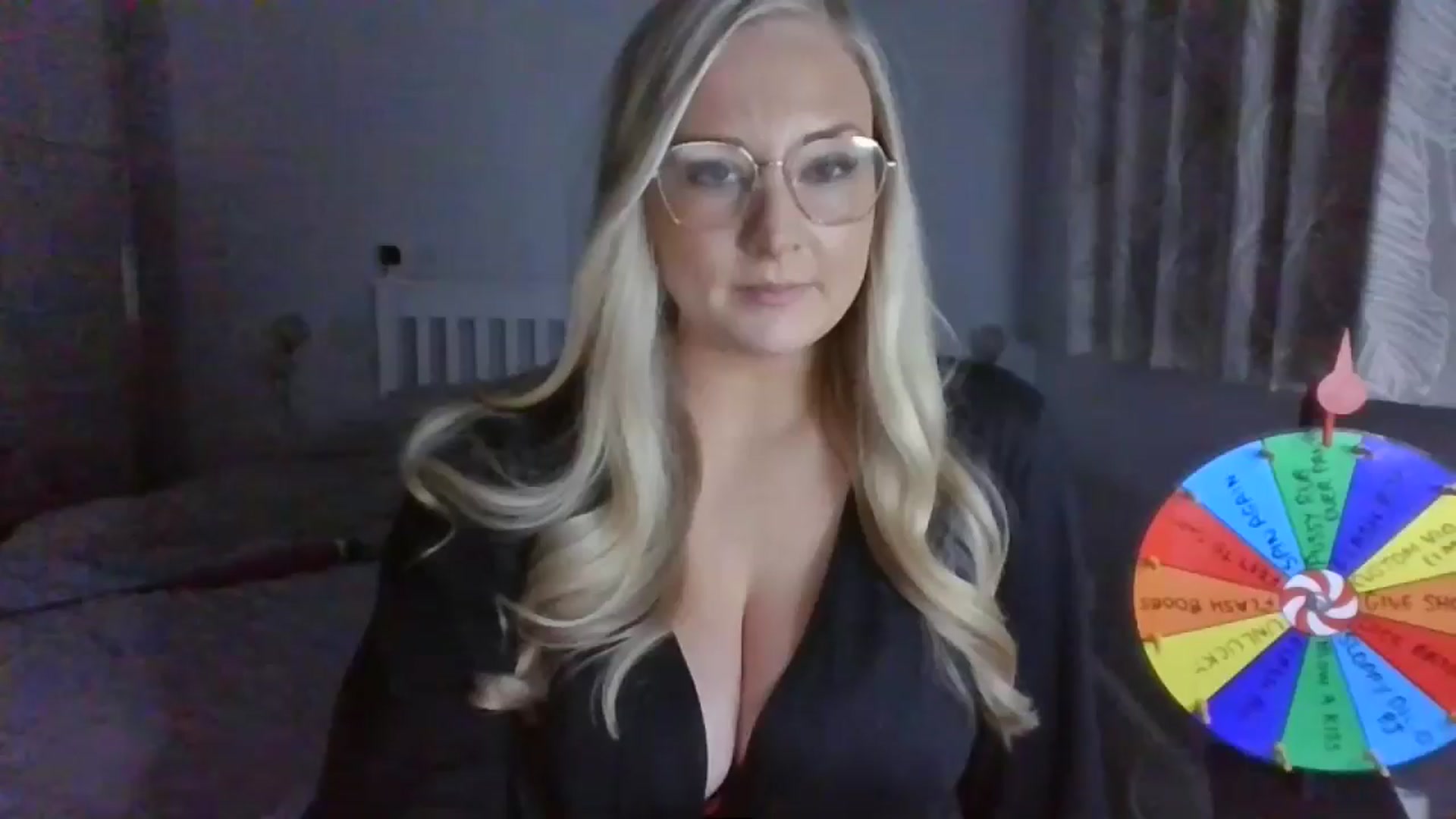 Gallery image thumbnail from AlexisBrookeX's myfreecams stream on, 11/29/2024, 21:35 image 11 of 20