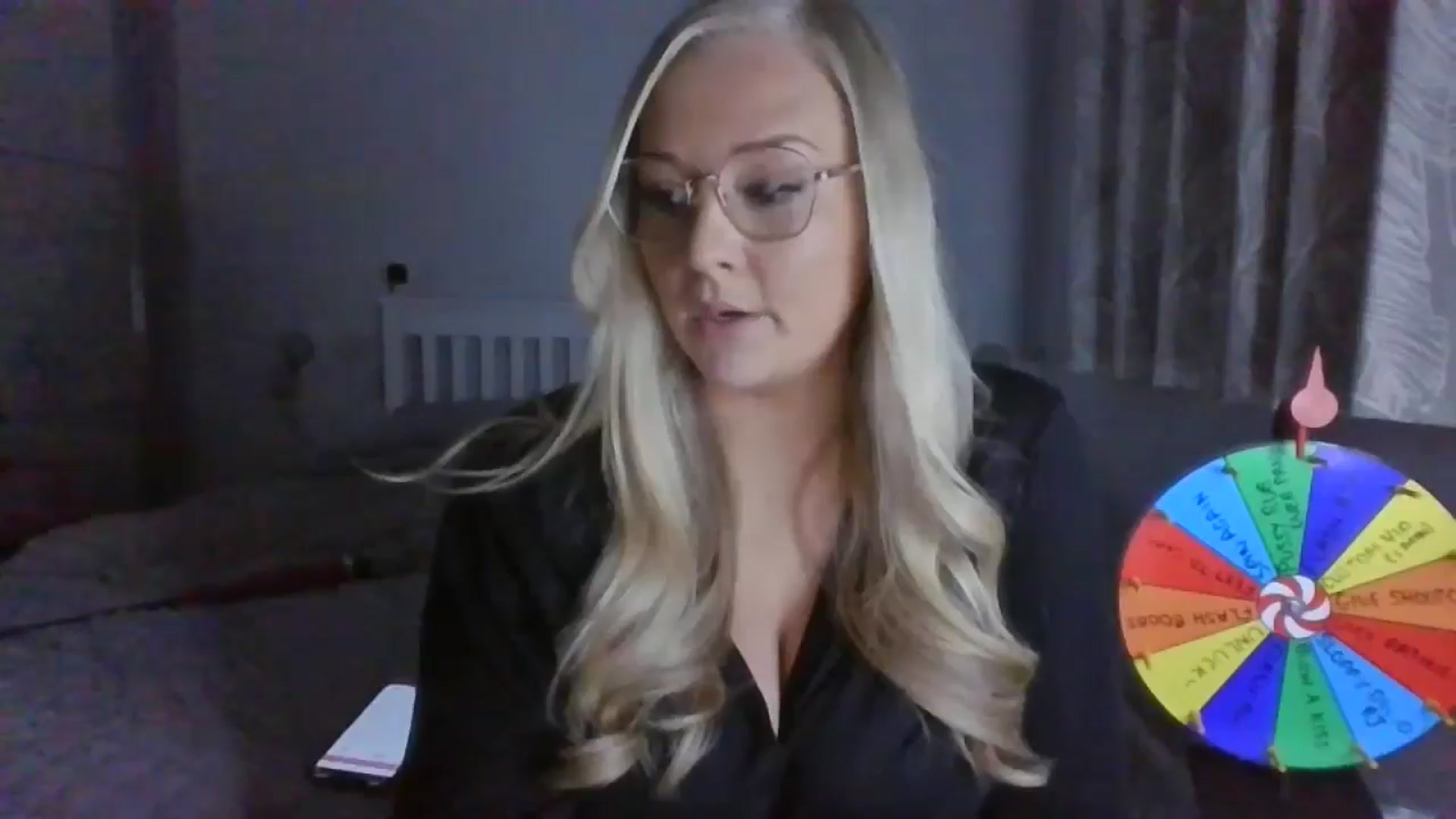 Gallery image thumbnail from AlexisBrookeX's myfreecams stream on, 11/29/2024, 21:35 image 15 of 20