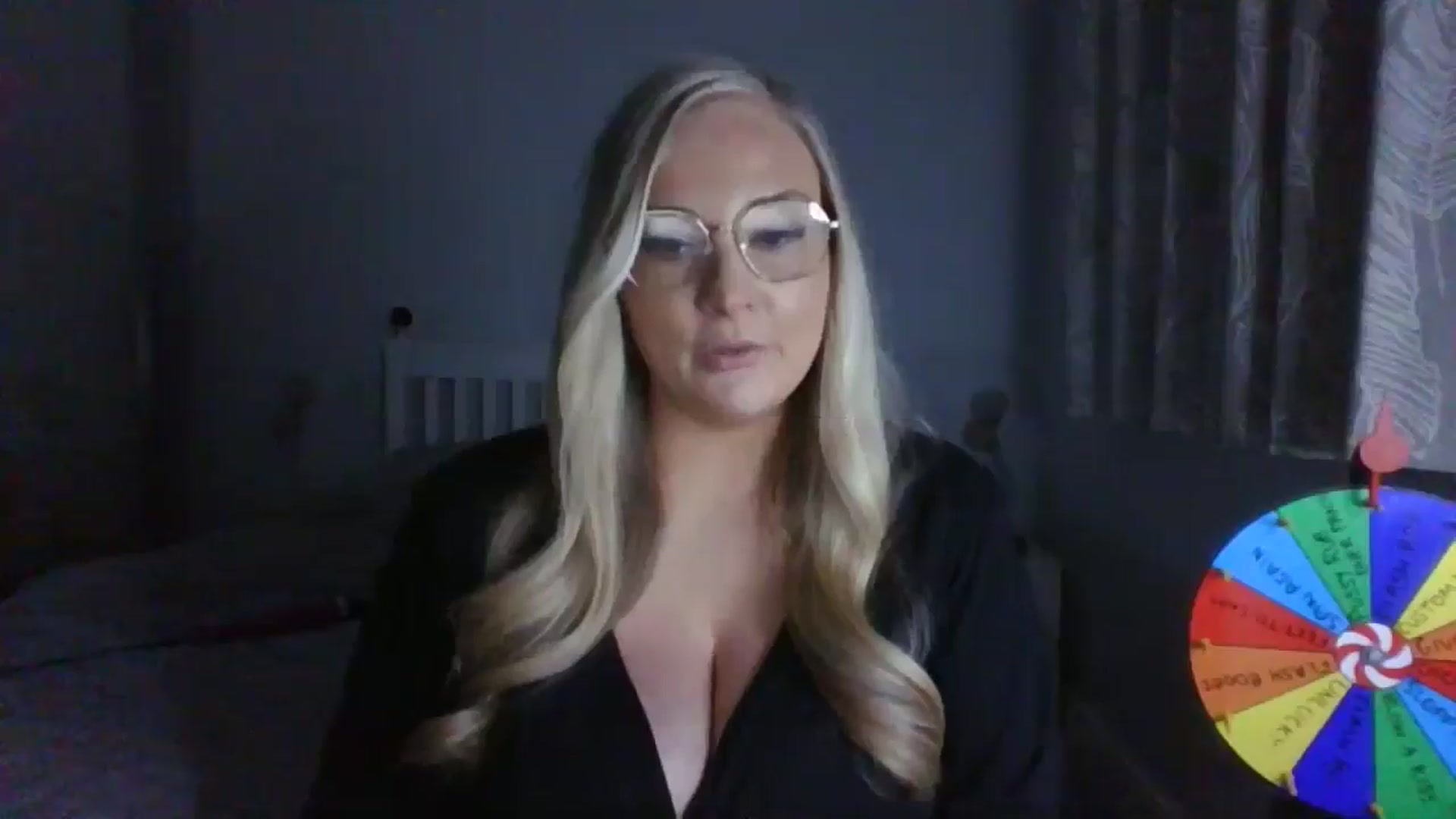 Gallery image thumbnail from AlexisBrookeX's myfreecams stream on, 11/29/2024, 21:35 image 7 of 20