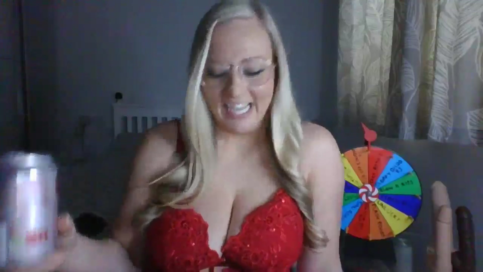 Gallery image thumbnail from AlexisBrookeX's myfreecams stream on, 12/05/2024, 13:16 image 17 of 20
