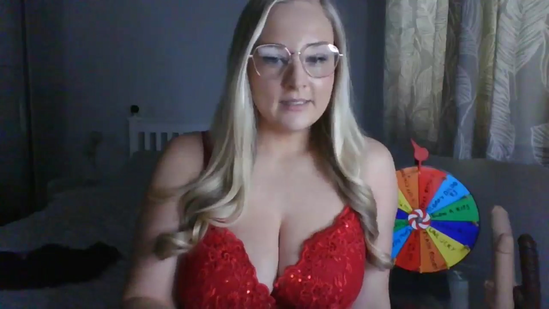 Gallery image thumbnail from AlexisBrookeX's myfreecams stream on, 12/05/2024, 13:16 image 3 of 20