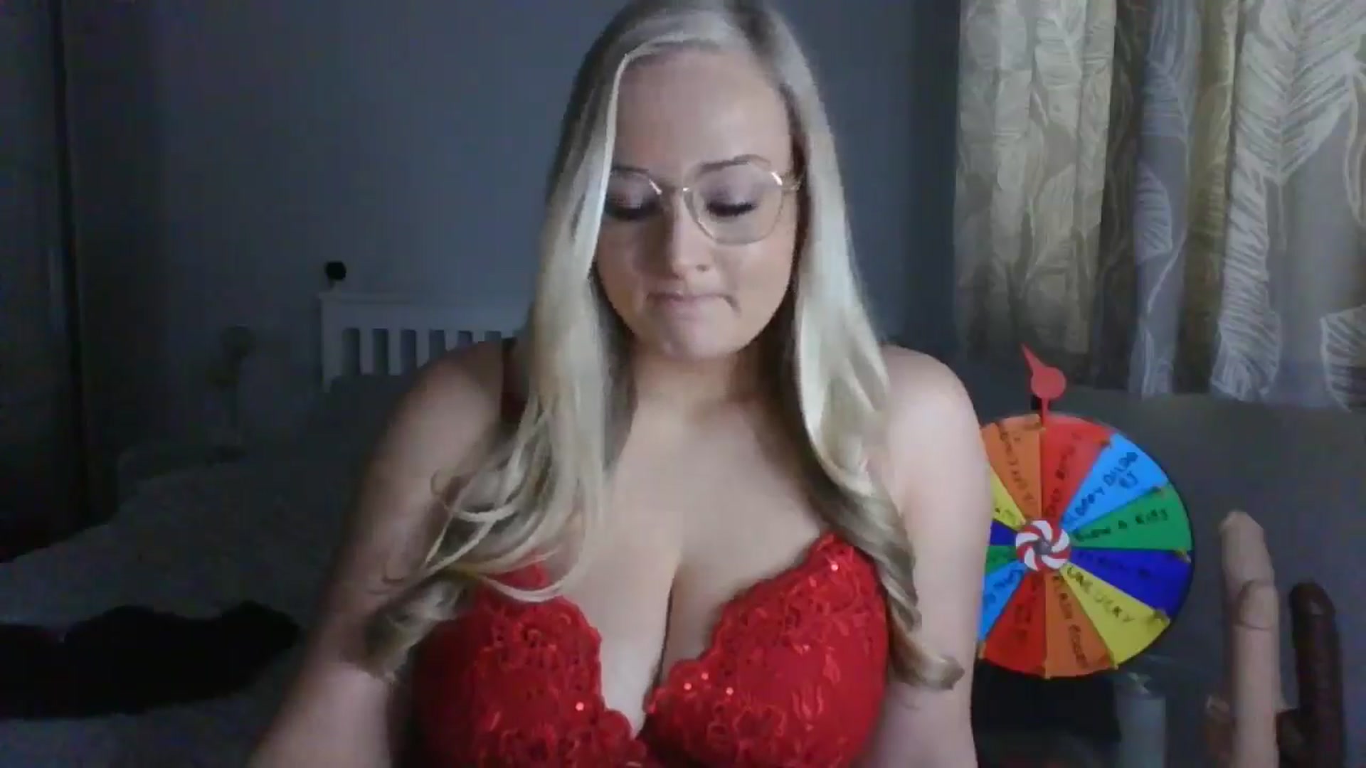 Gallery image thumbnail from AlexisBrookeX's myfreecams stream on, 12/05/2024, 13:16 image 15 of 20